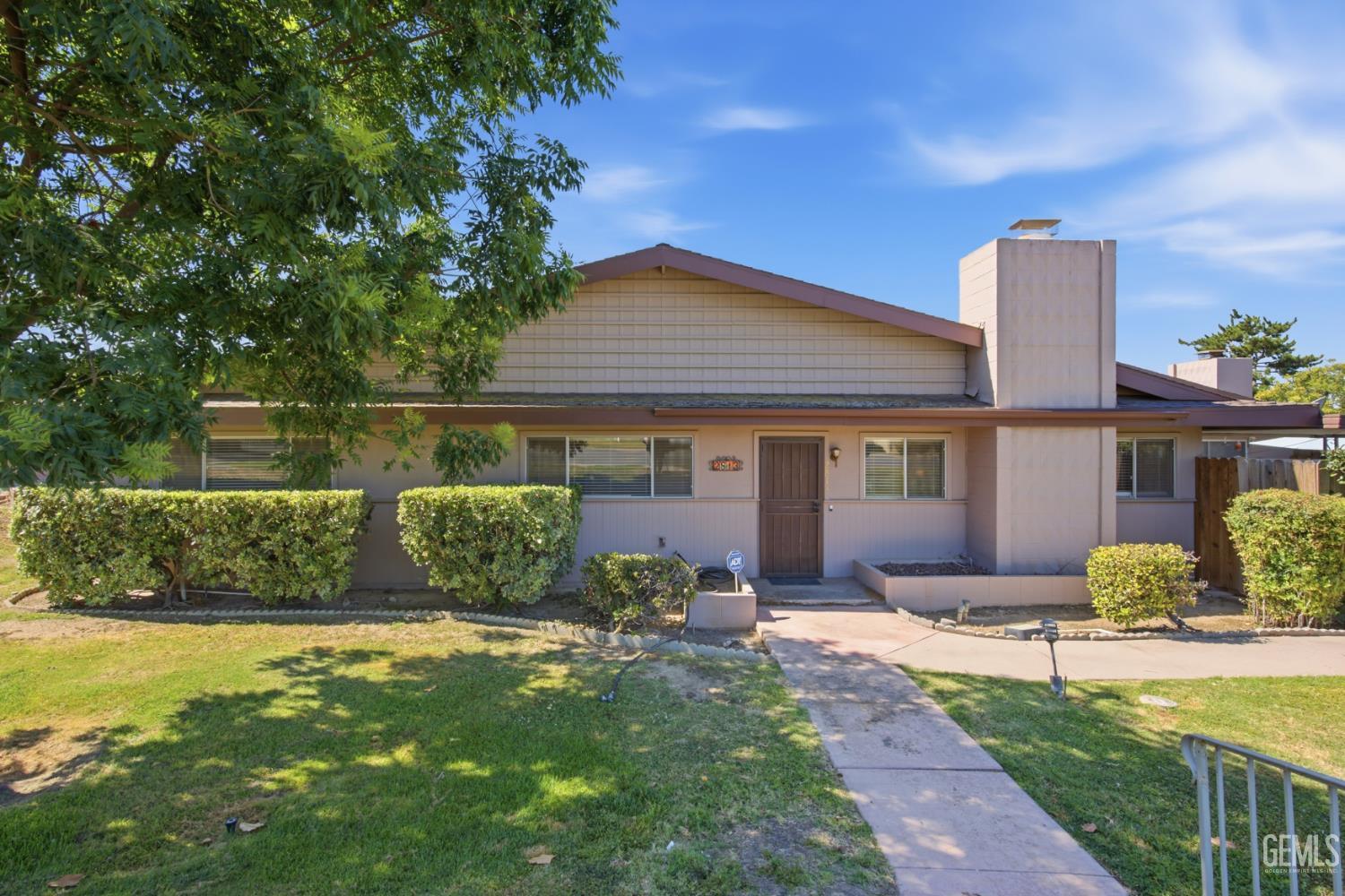2813 Summit Circle