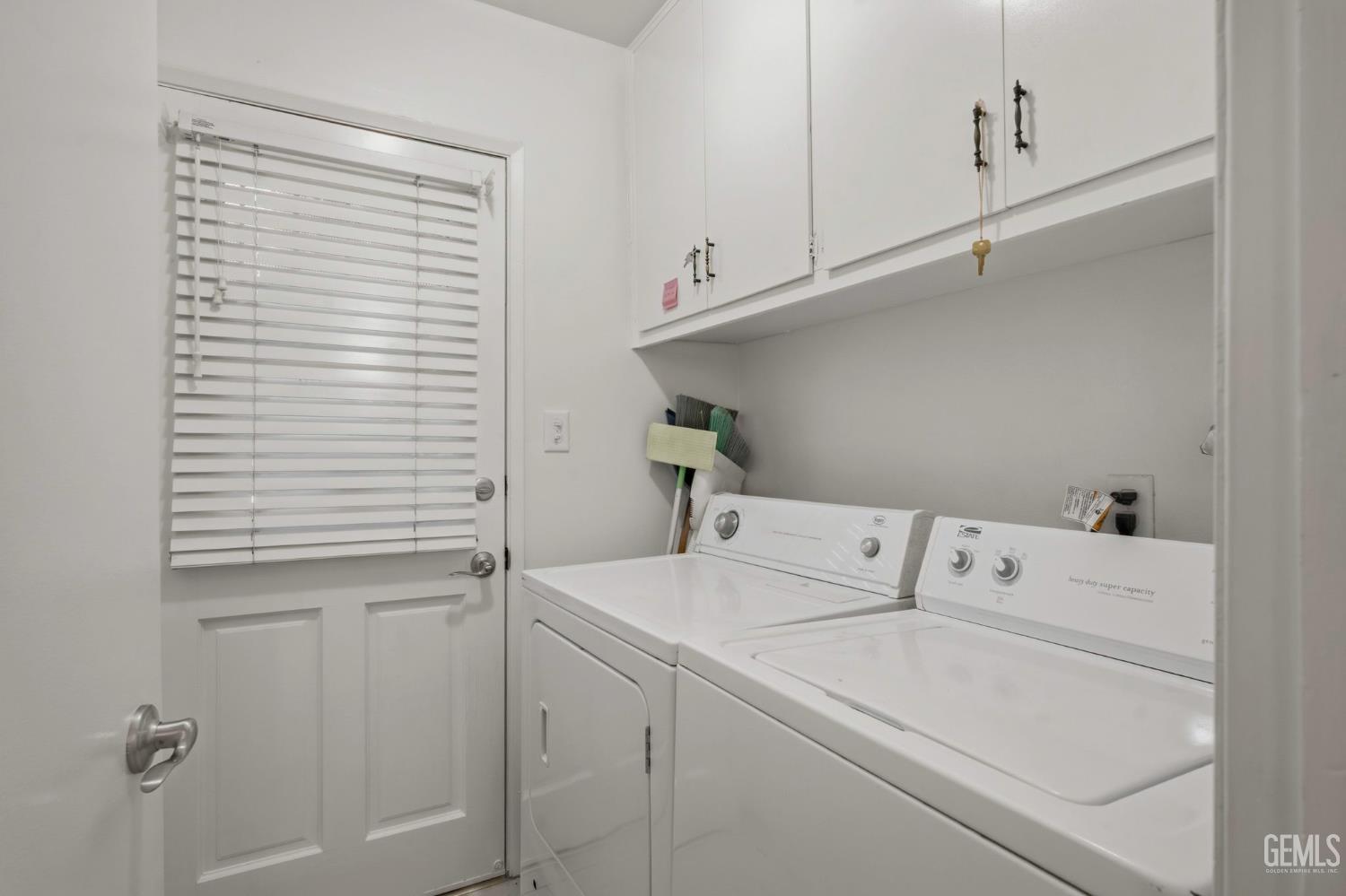 2813 Summit Circle