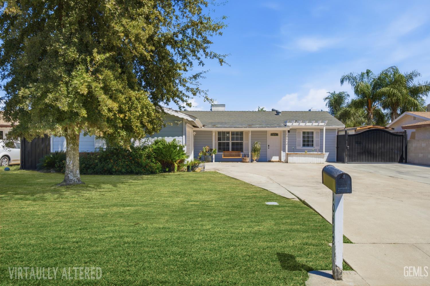 10612 La Cresenta Drive