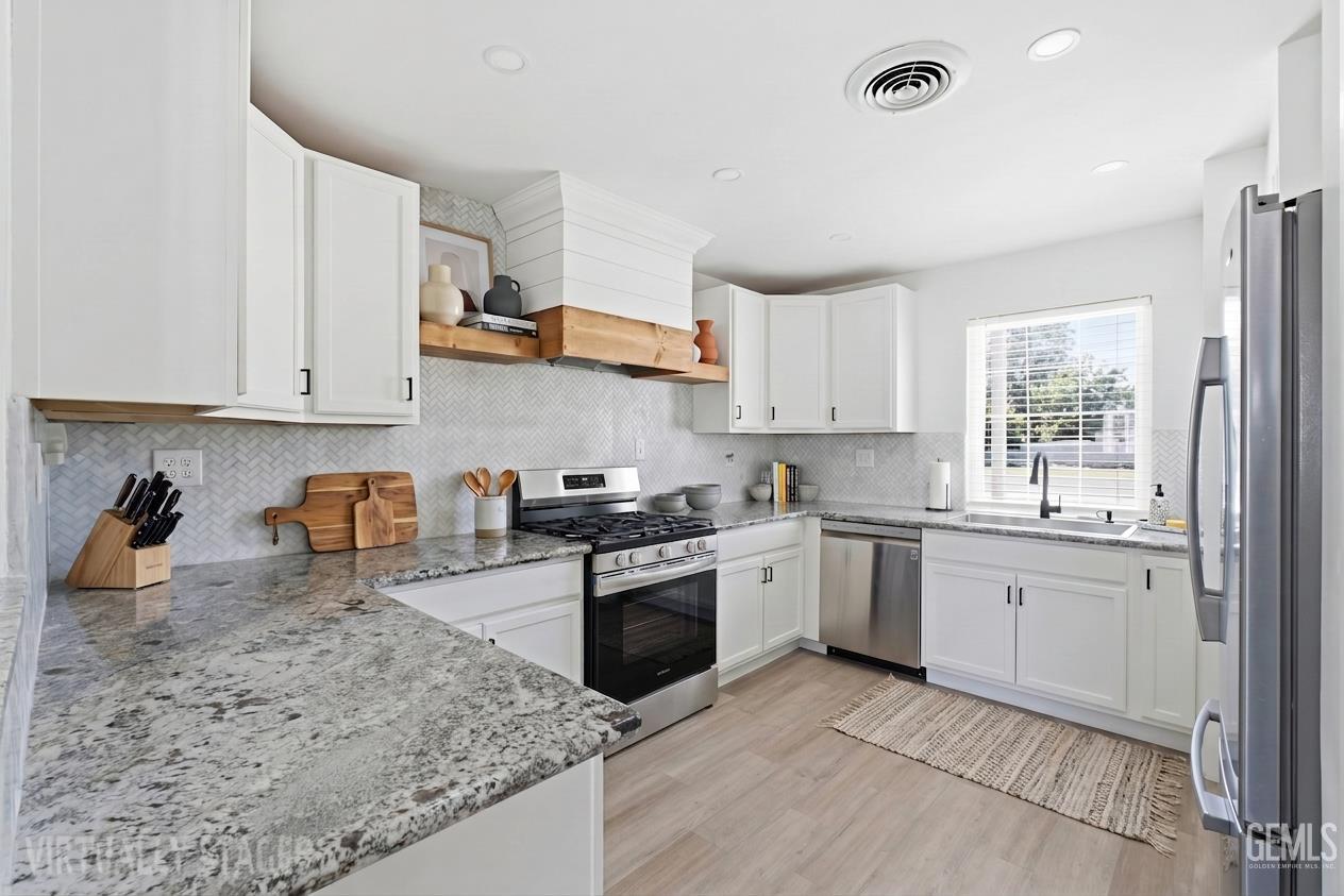 10612 La Cresenta Drive