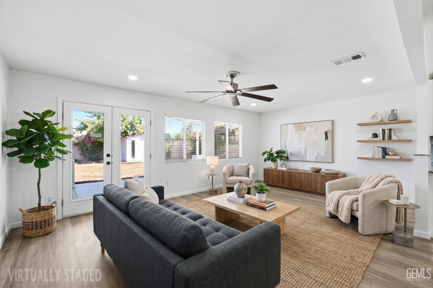10612 La Cresenta Drive