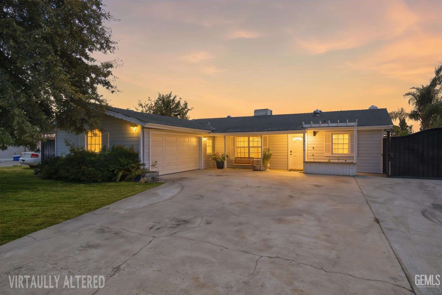 10612 La Cresenta Drive