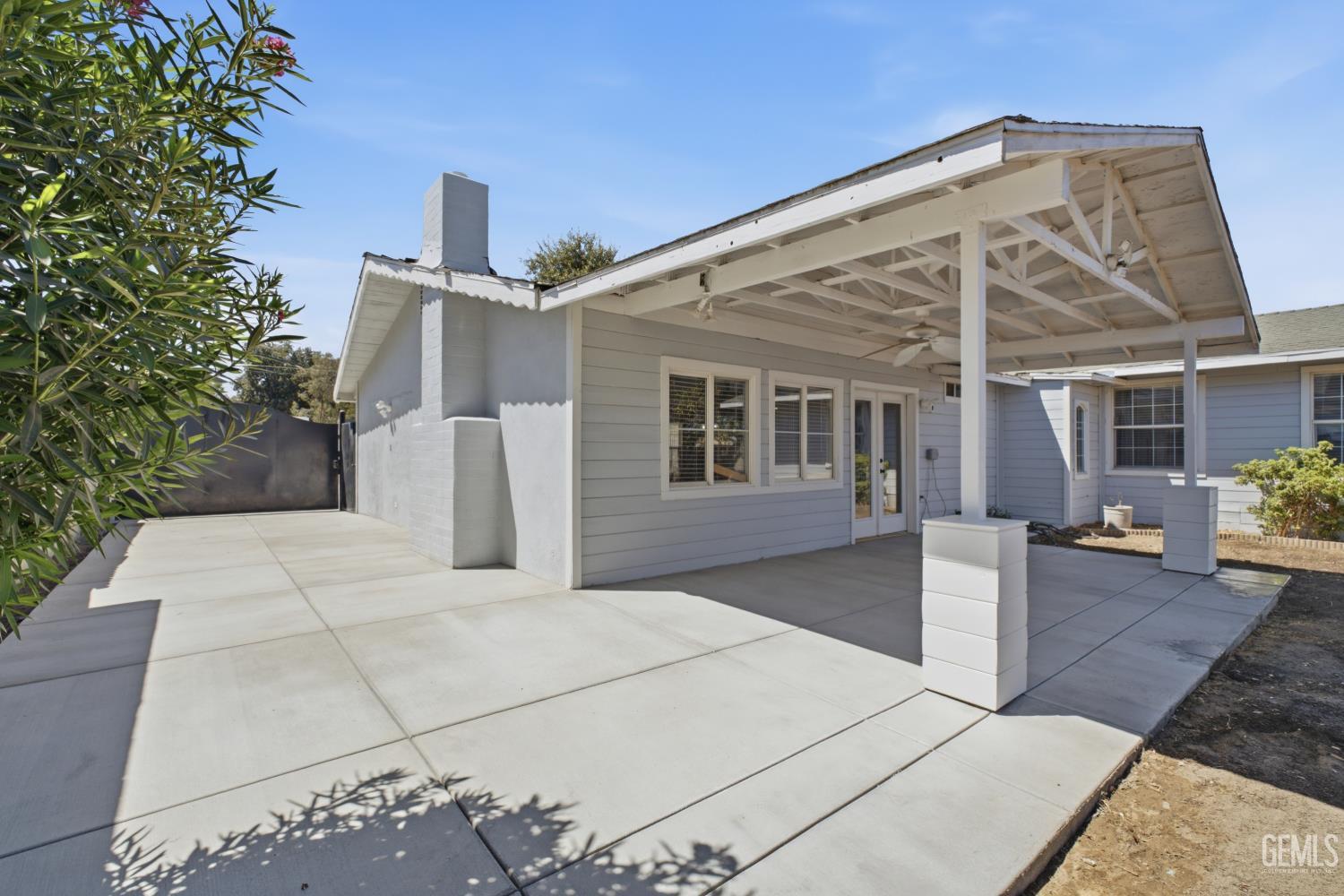 10612 La Cresenta Drive