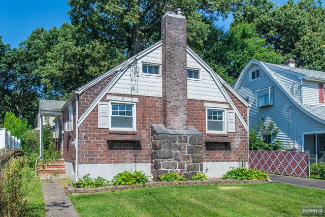 9 Harrington Road