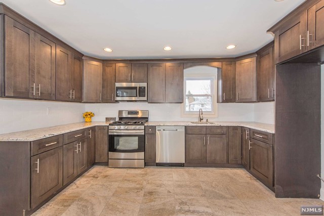 94 Scoles Avenue