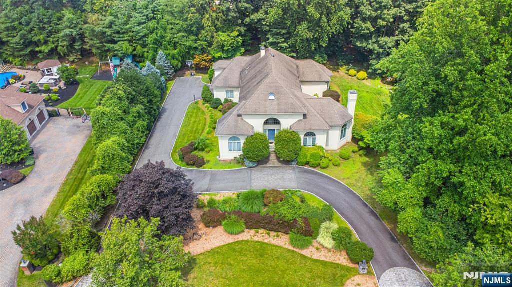10 Corrigan Way