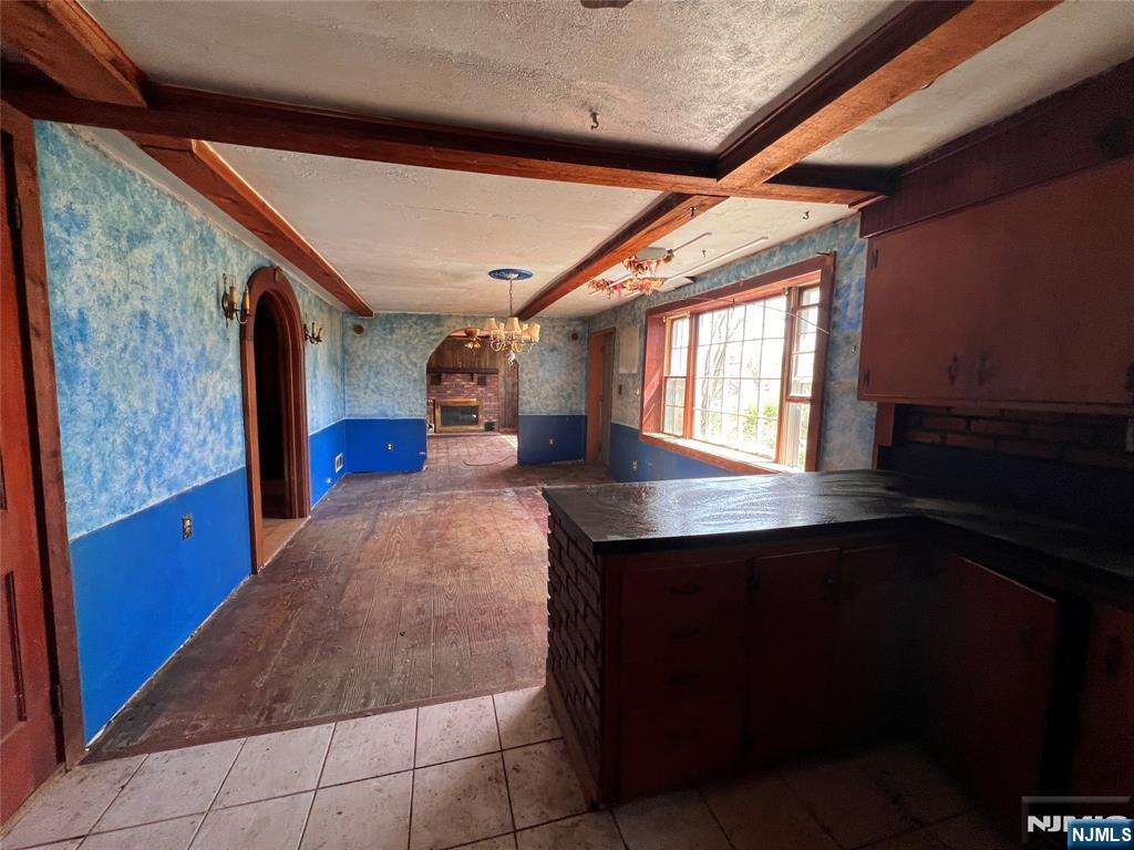 900 Primrose Path