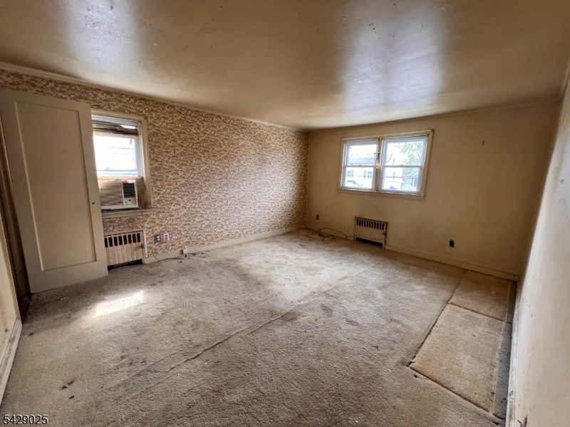 1135 Weber St