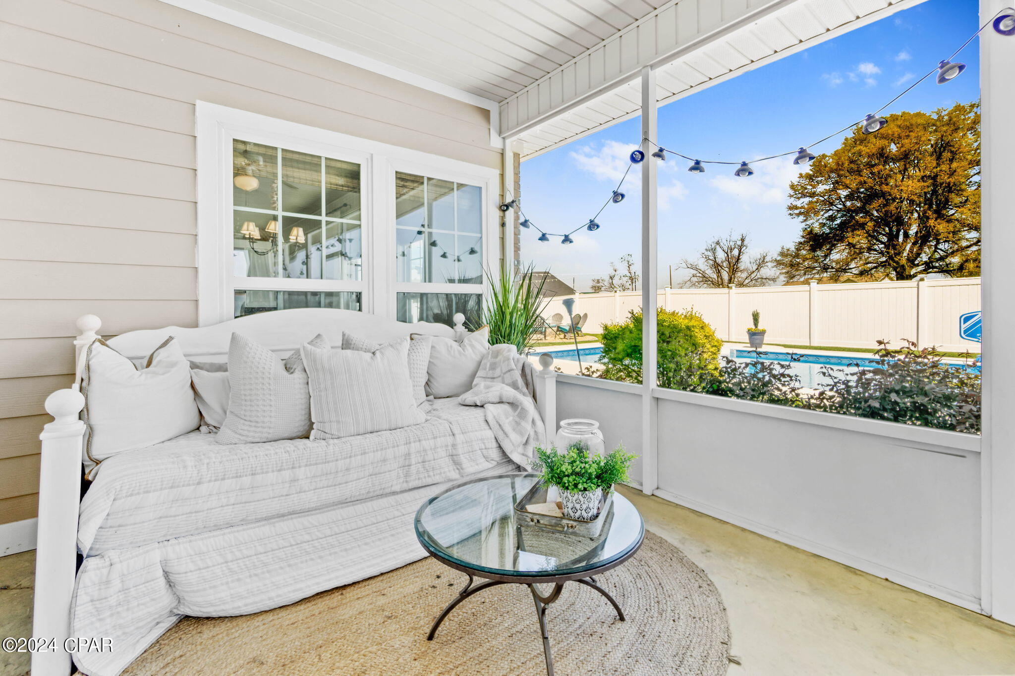 3328 Grey Oak Way