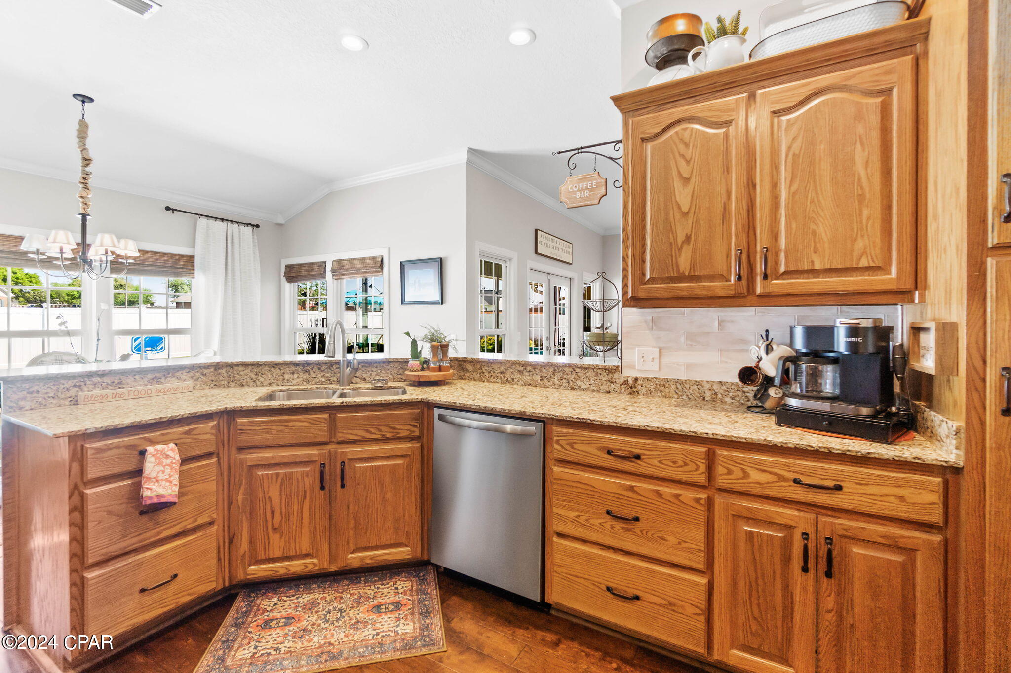 3328 Grey Oak Way
