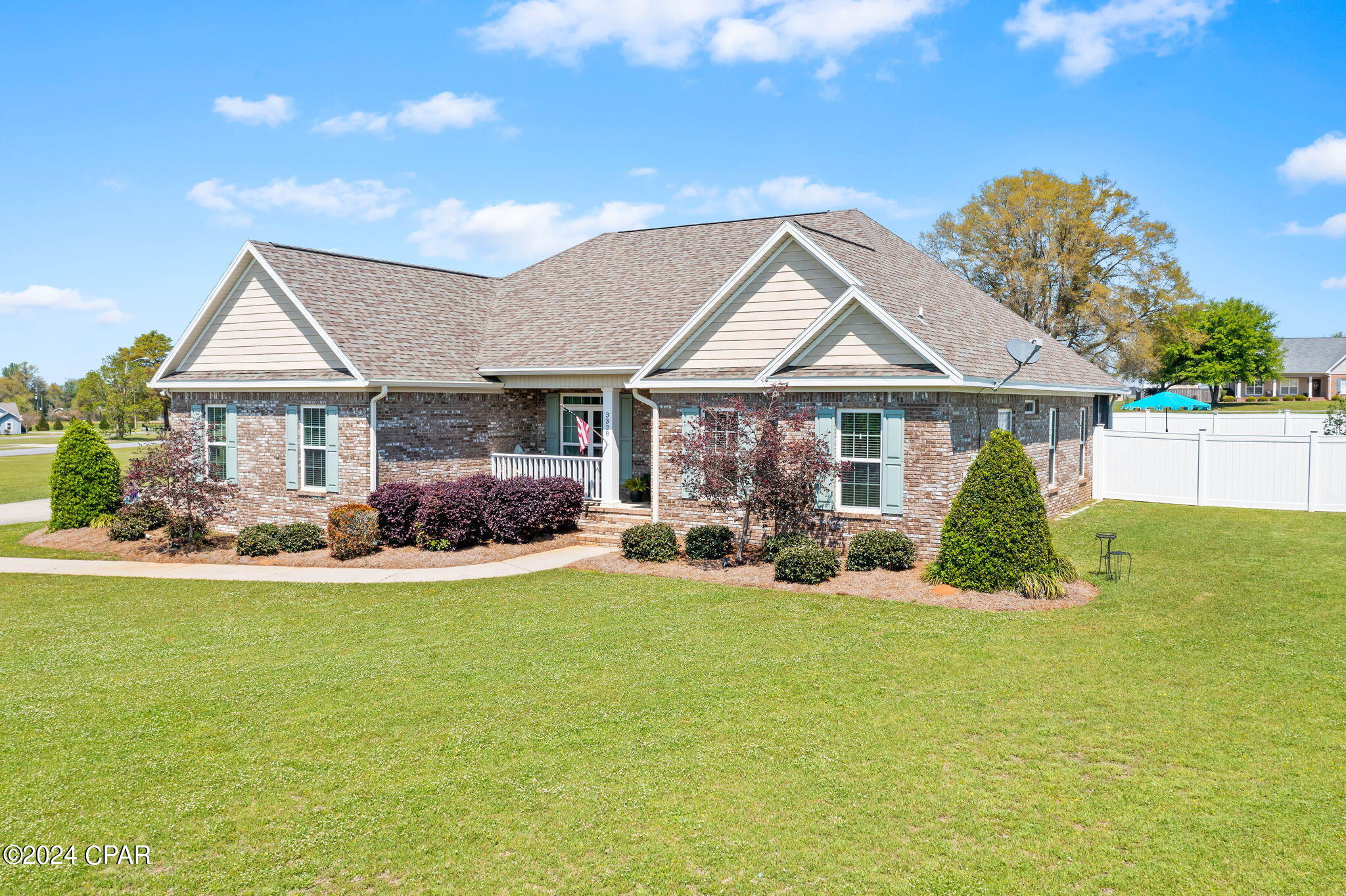 3328 Grey Oak Way