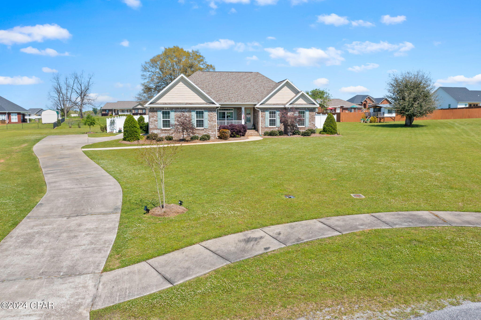3328 Grey Oak Way