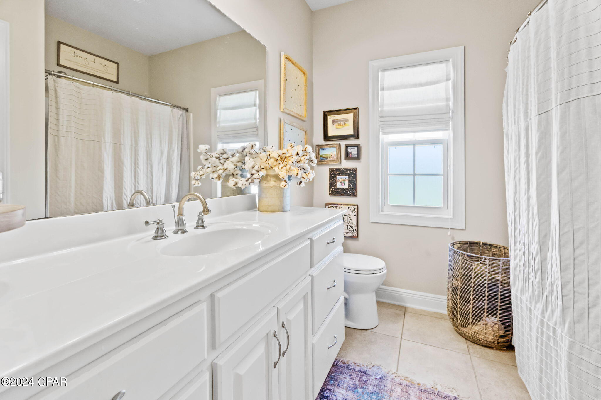 3328 Grey Oak Way