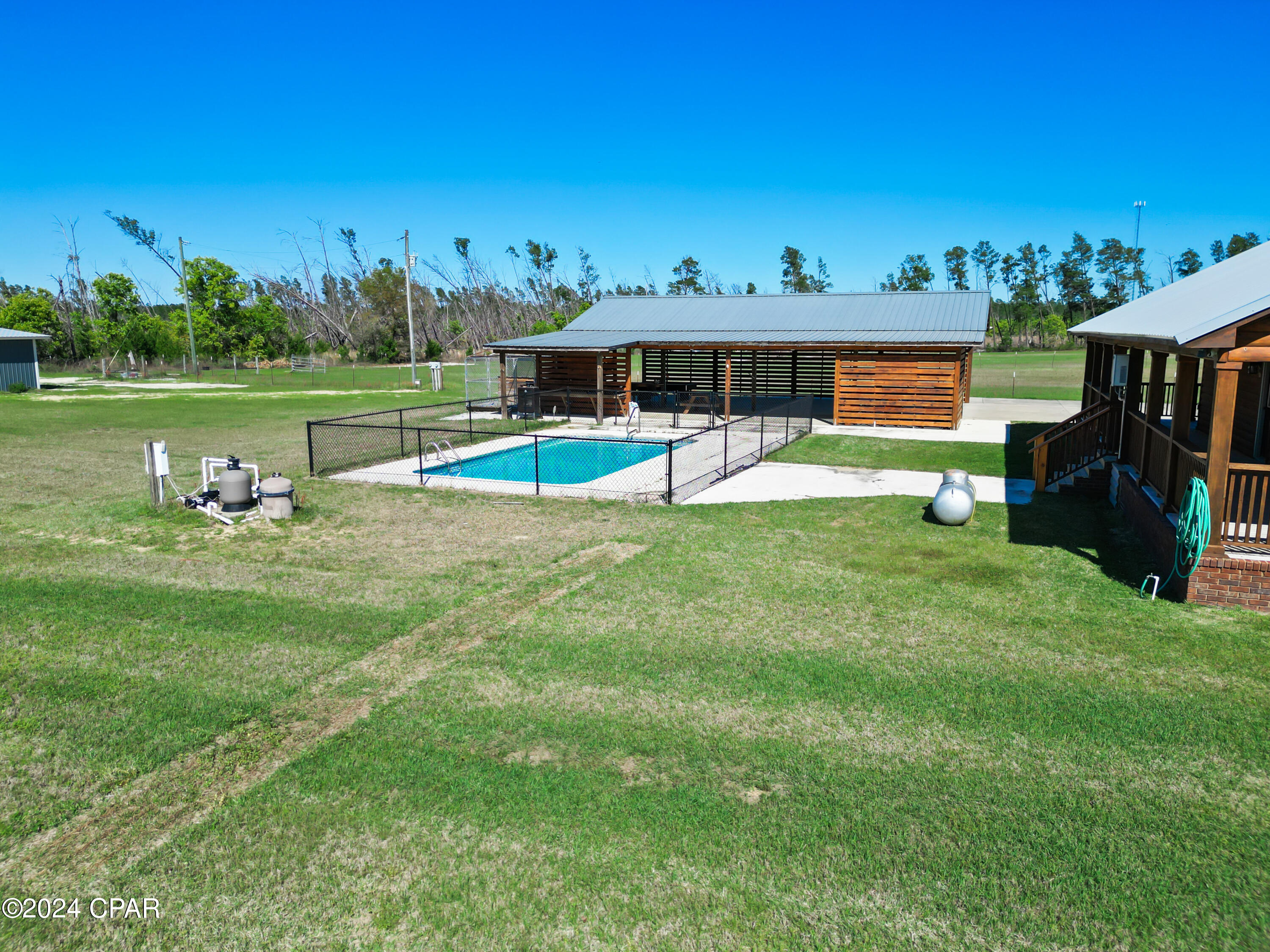 15724 NW State Road 20