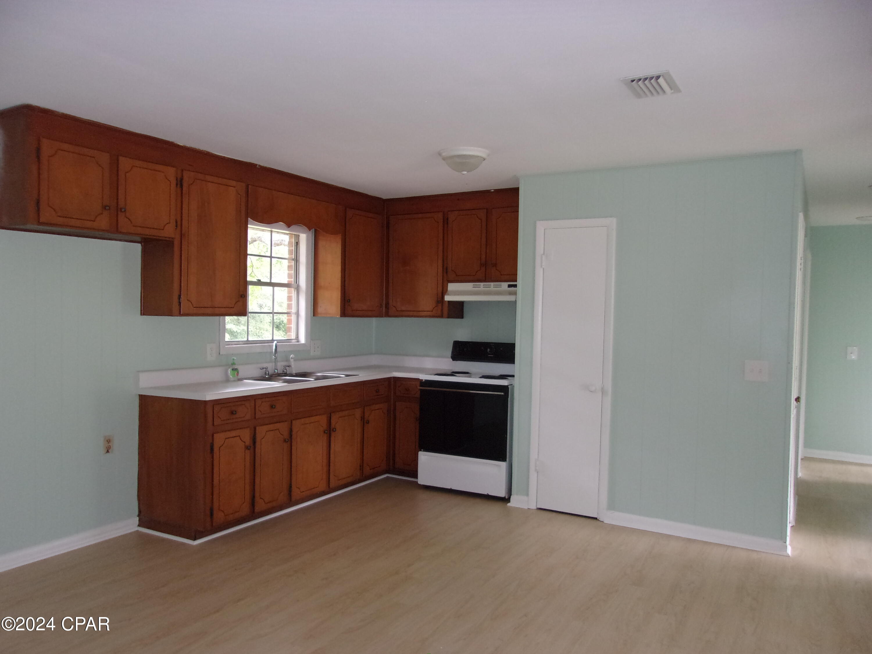 2308 Pineview Drive