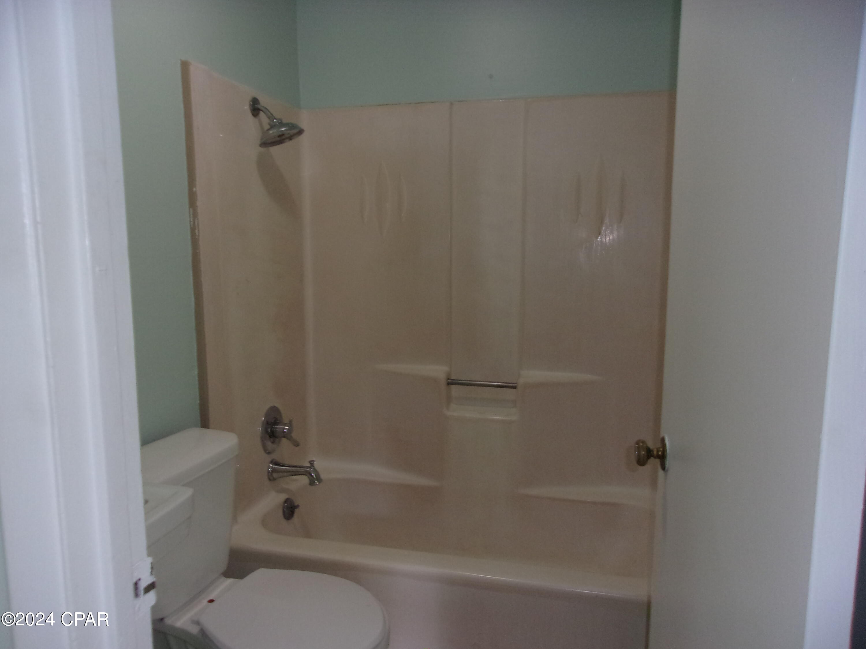 2308 Pineview Drive