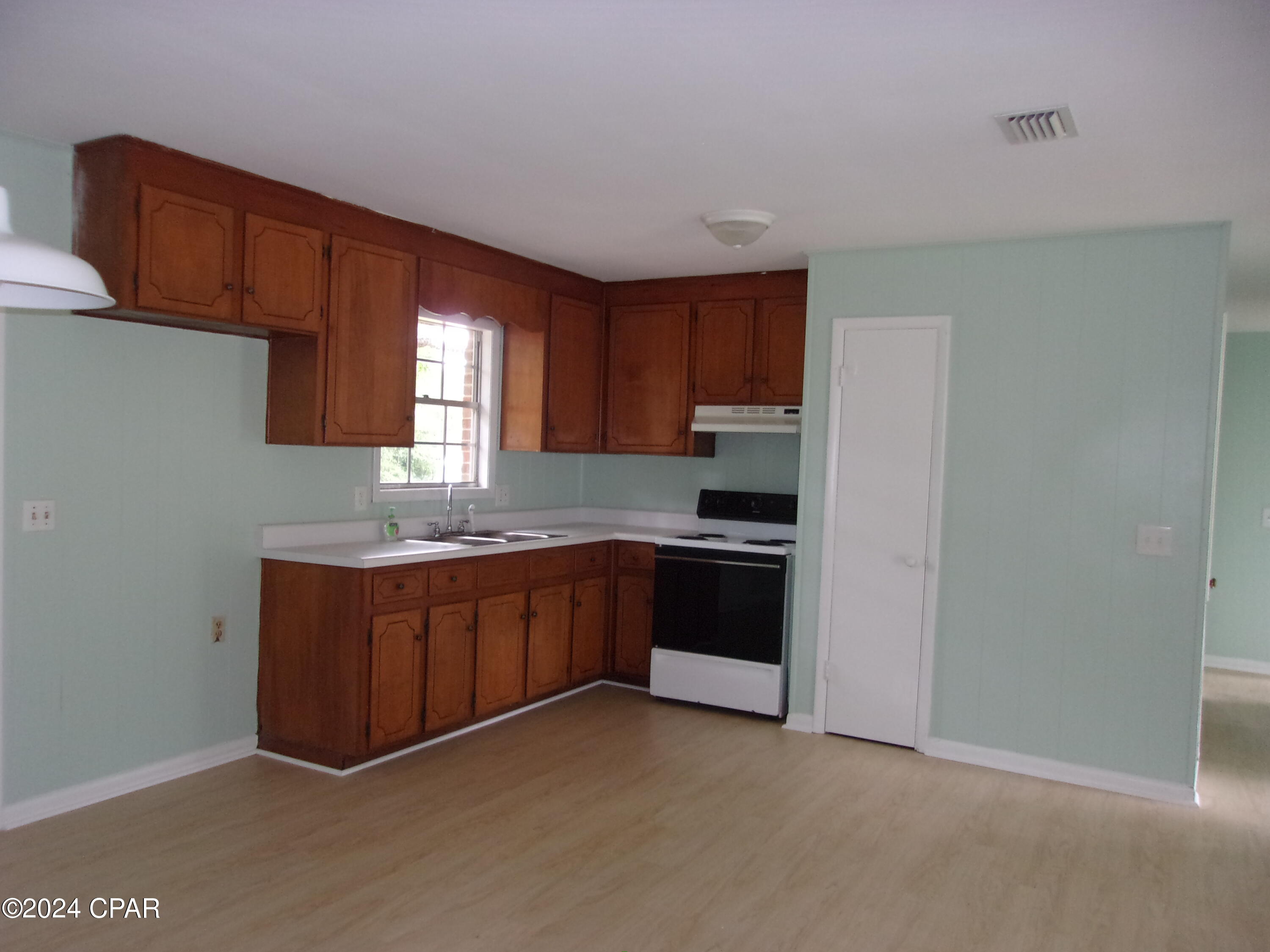 2308 Pineview Drive