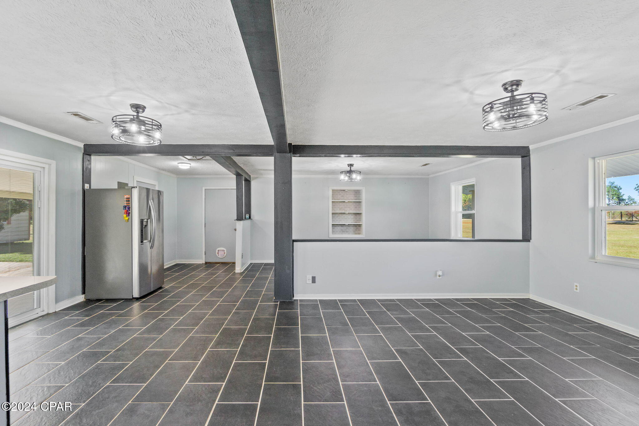 4345 Lakewood Drive