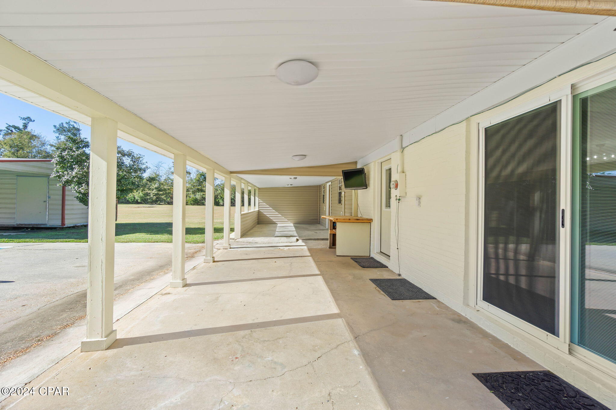 4345 Lakewood Drive