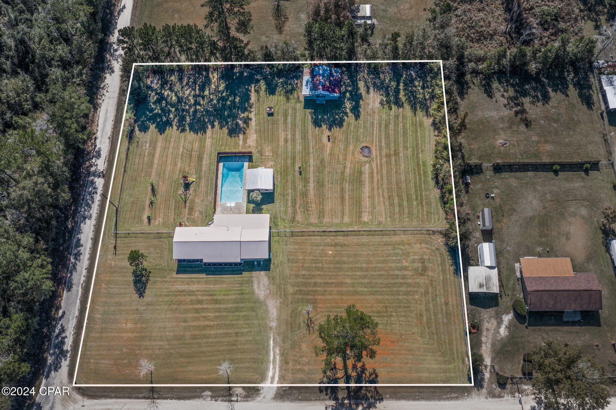 4345 Lakewood Drive