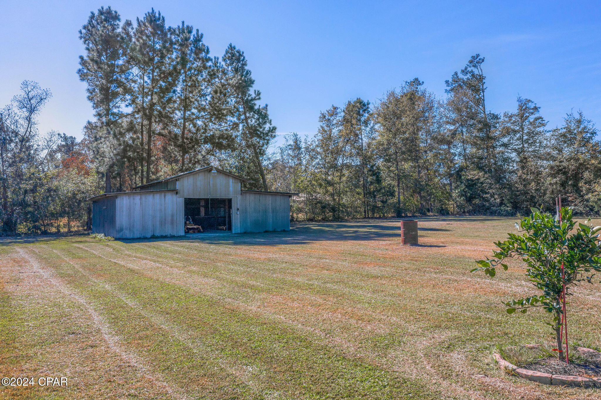 4345 Lakewood Drive