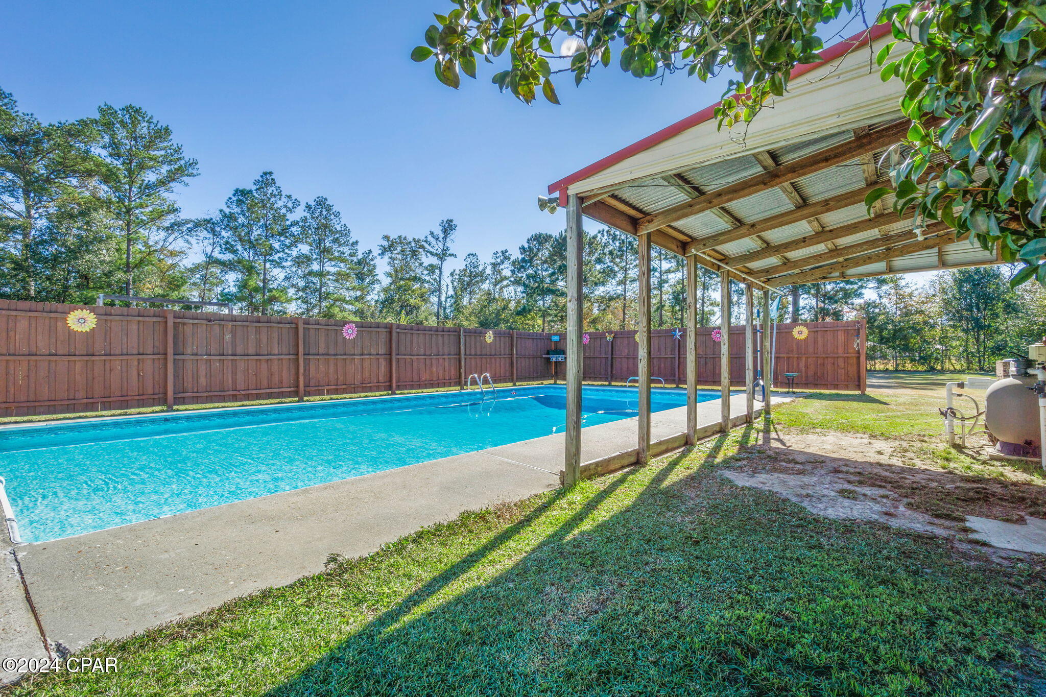 4345 Lakewood Drive