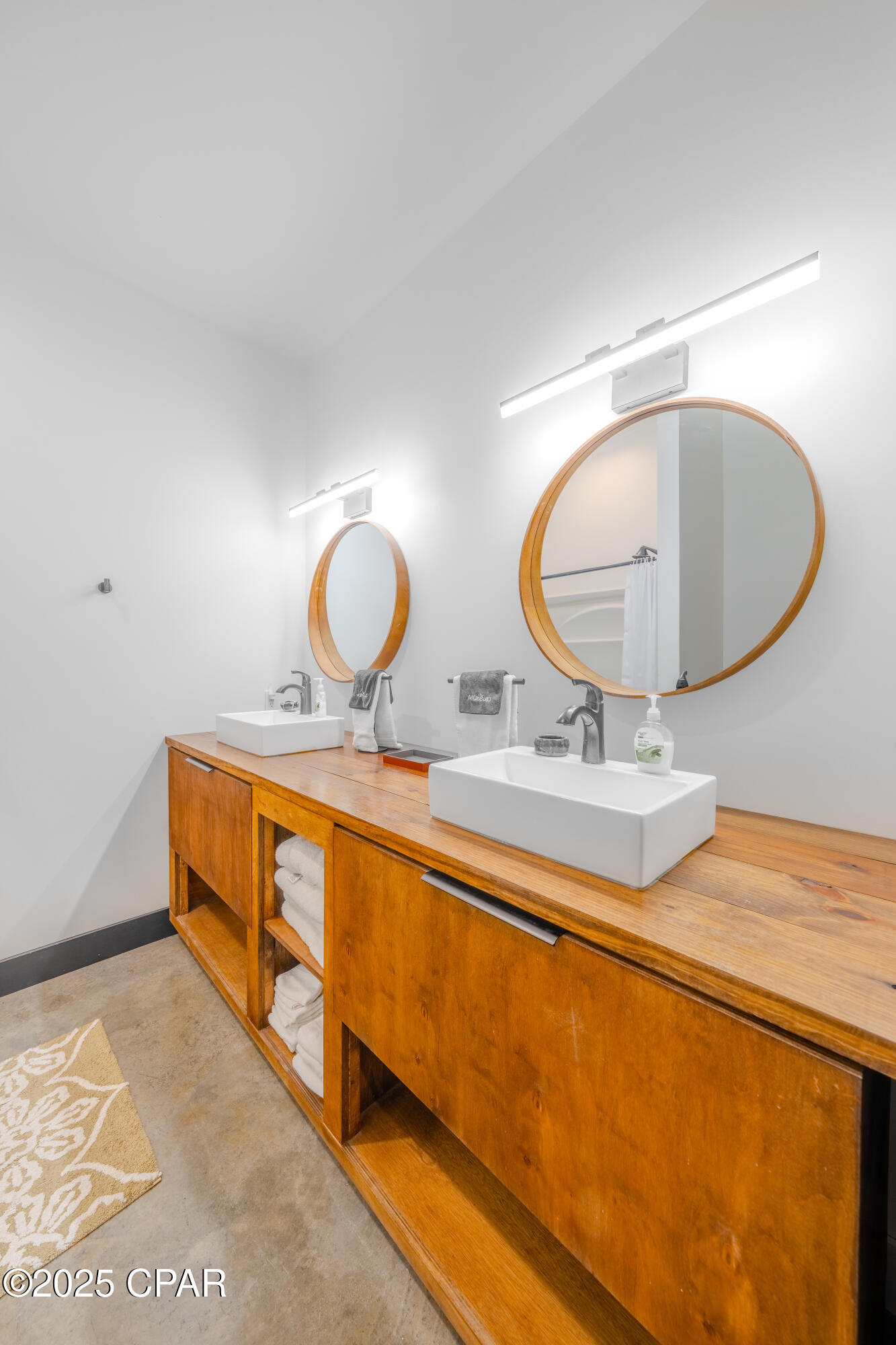 5101 Lake Bluff Circle