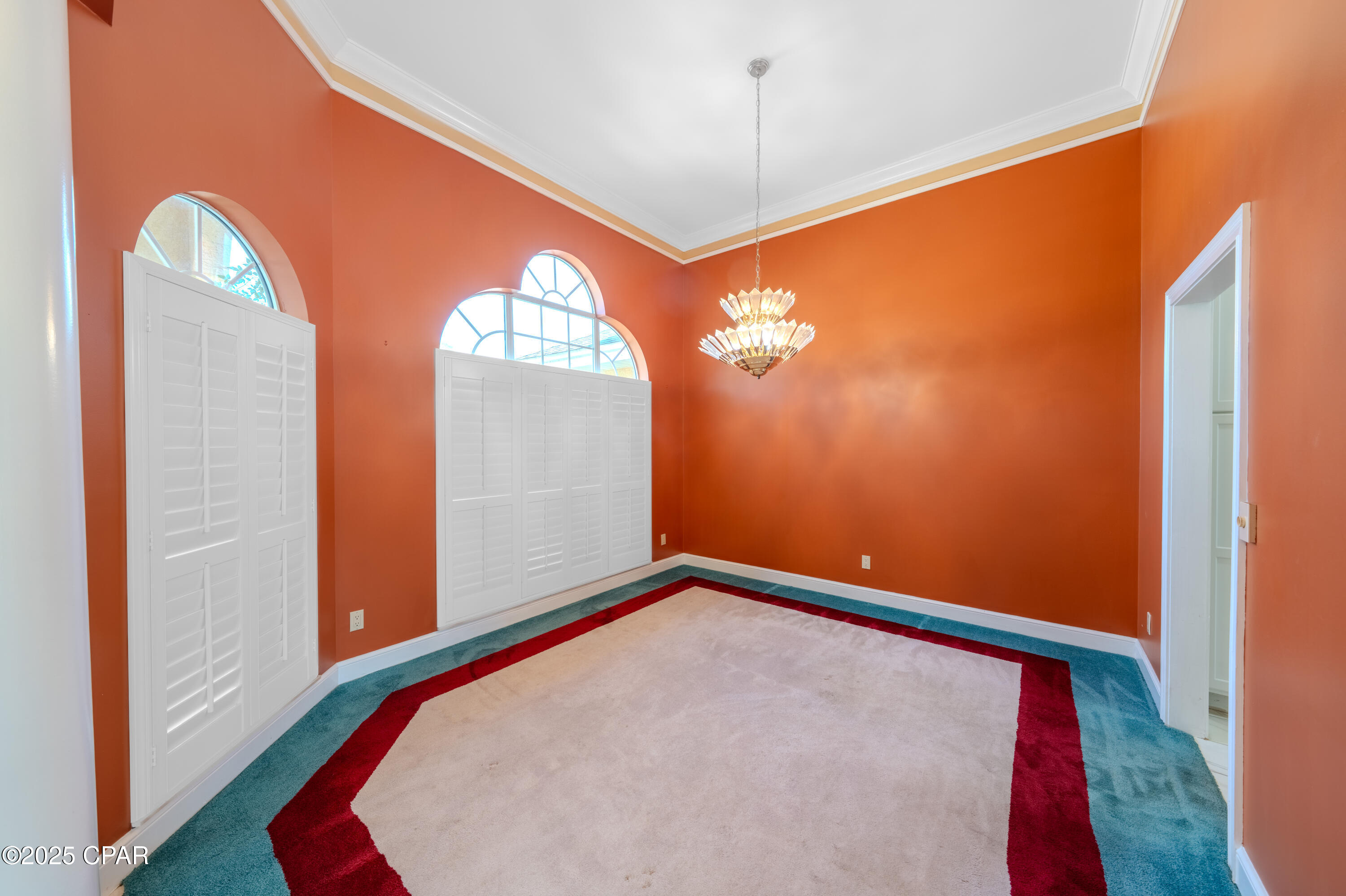 5239 Oak Drive