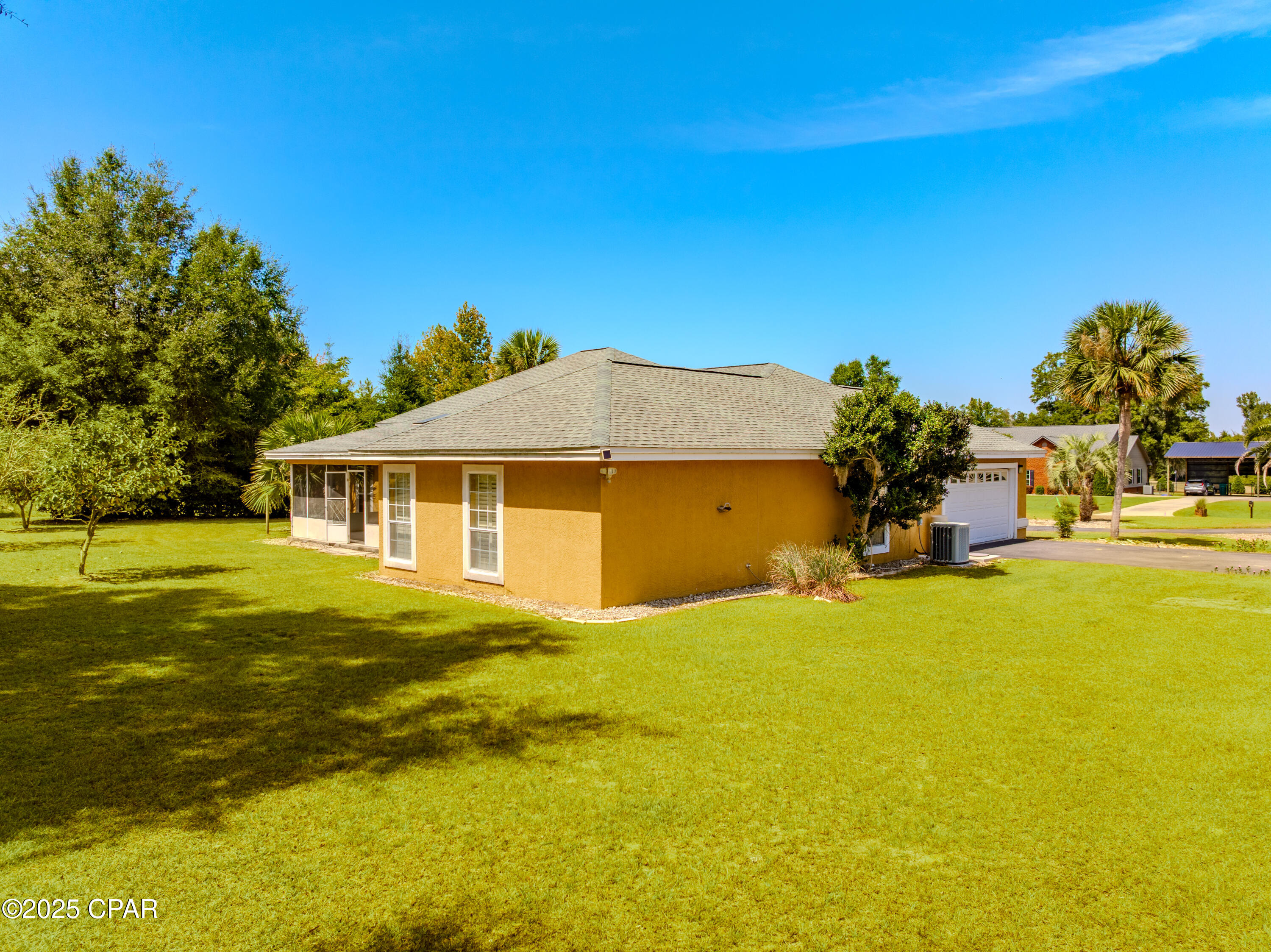 5239 Oak Drive