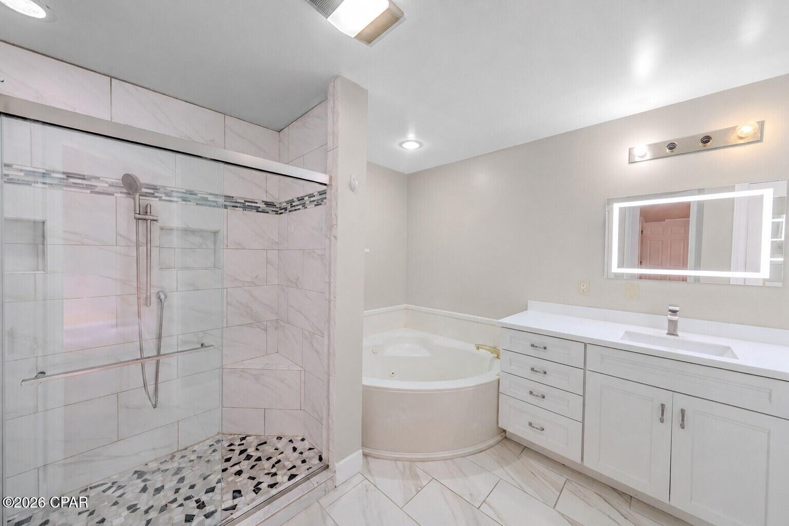 5239 Oak Drive