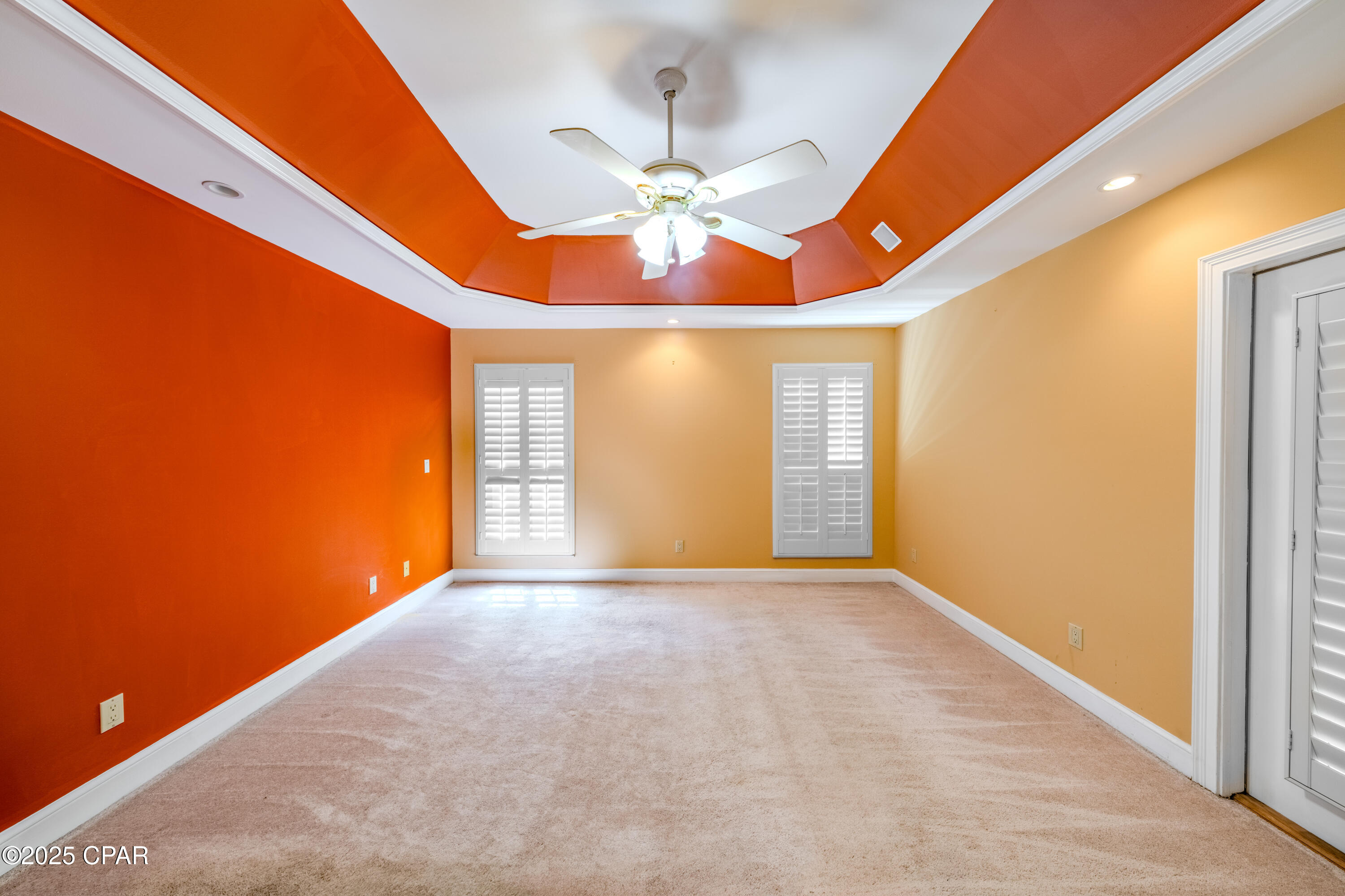 5239 Oak Drive