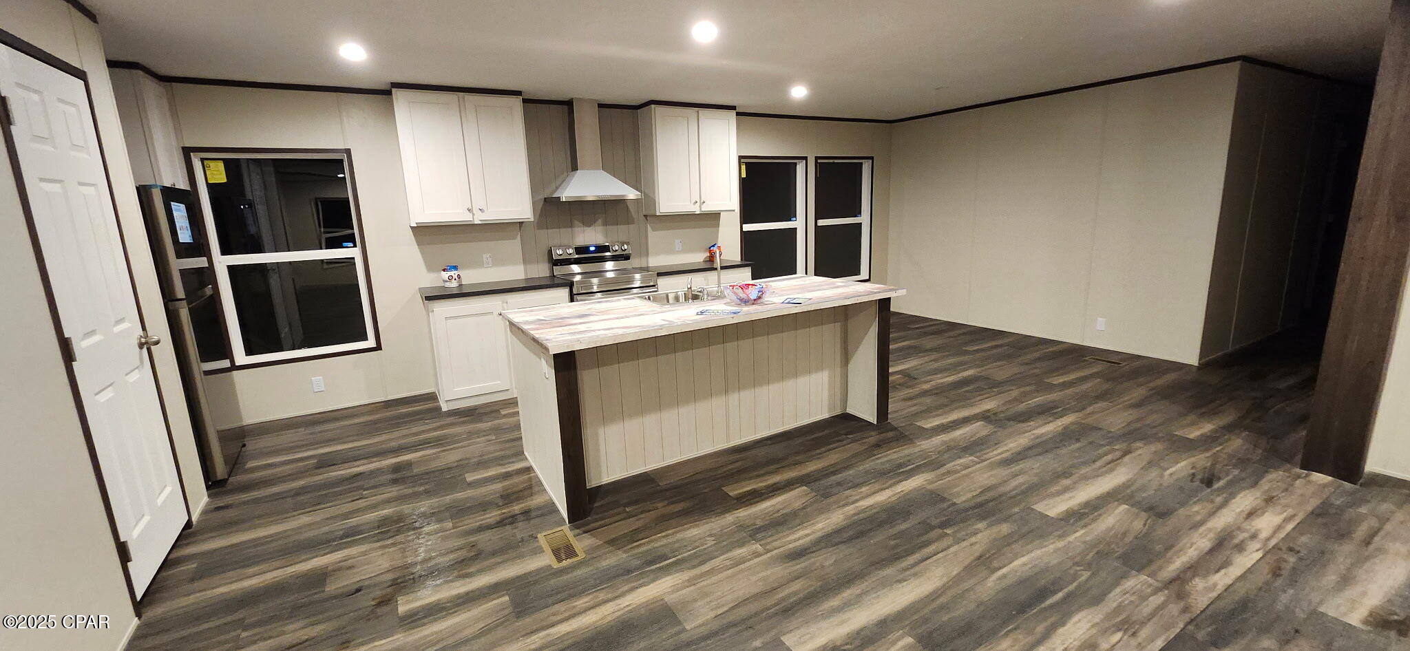3041 Hunter Fish Camp Road