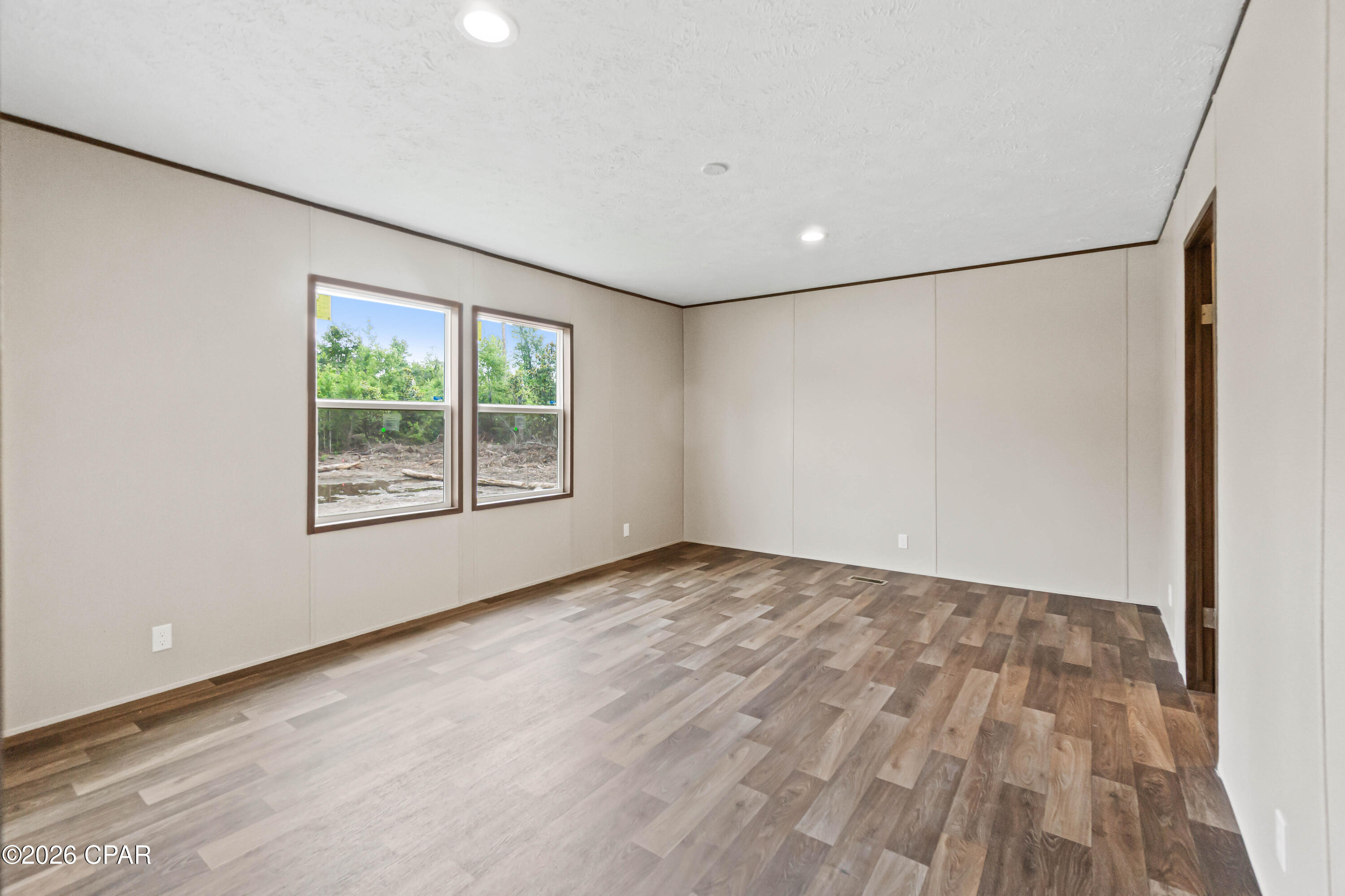 5557 Hwy 90