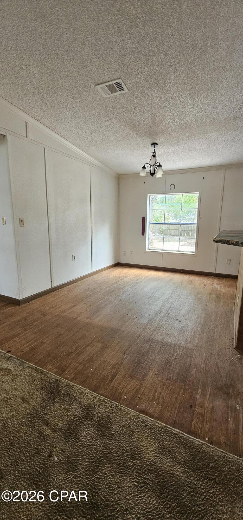 22017 Lakeview Drive