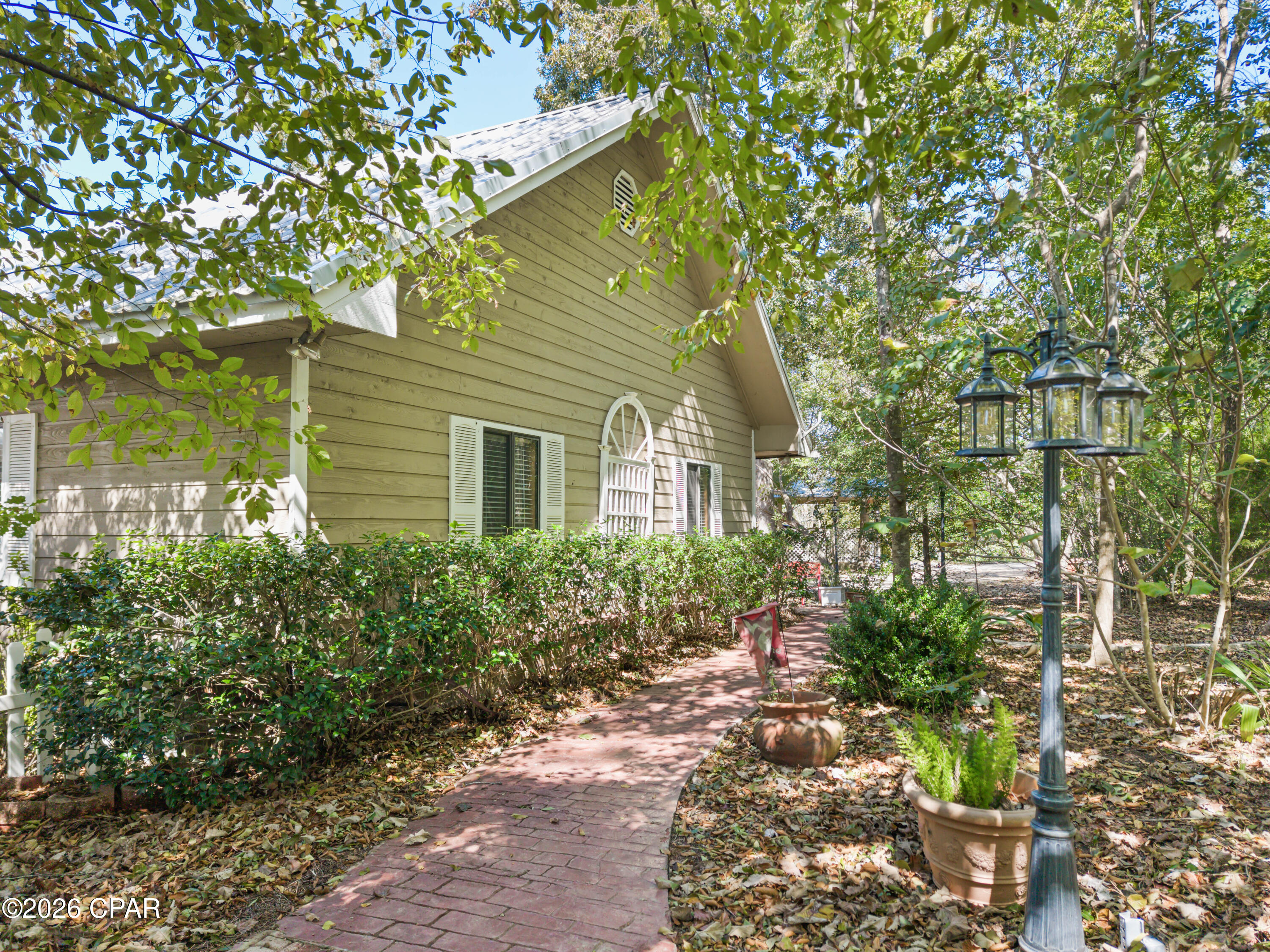 2825 Jackson Bluff Road