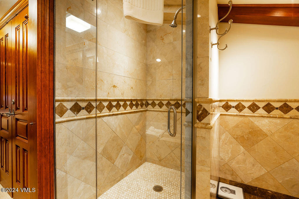 174 E Gore Creek Drive, 368