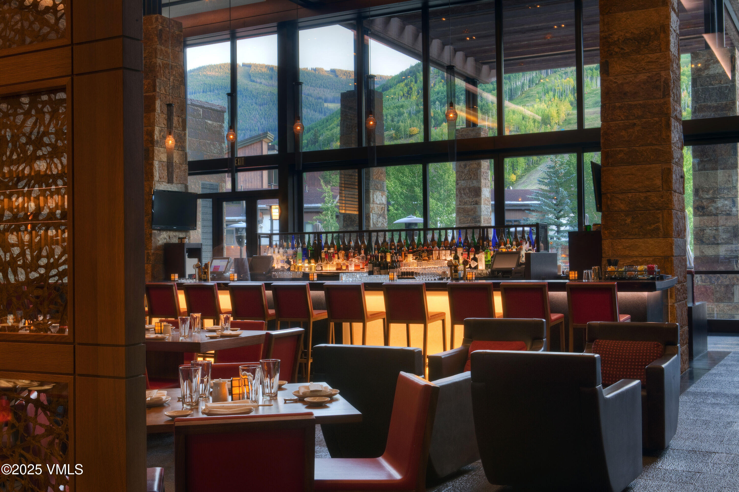 141 E Meadow 4G WEST