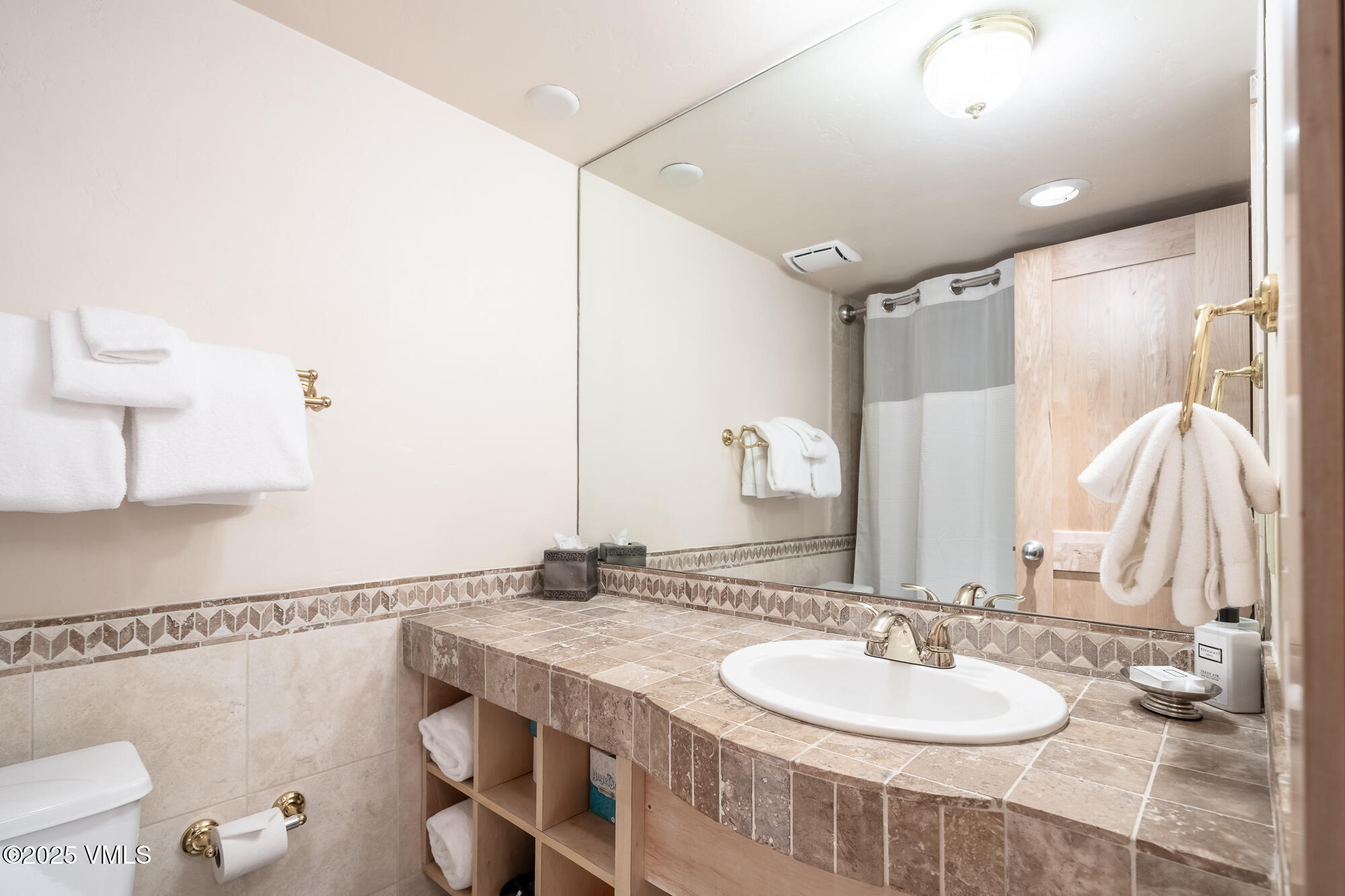 174 Gore Creek Drive, 239