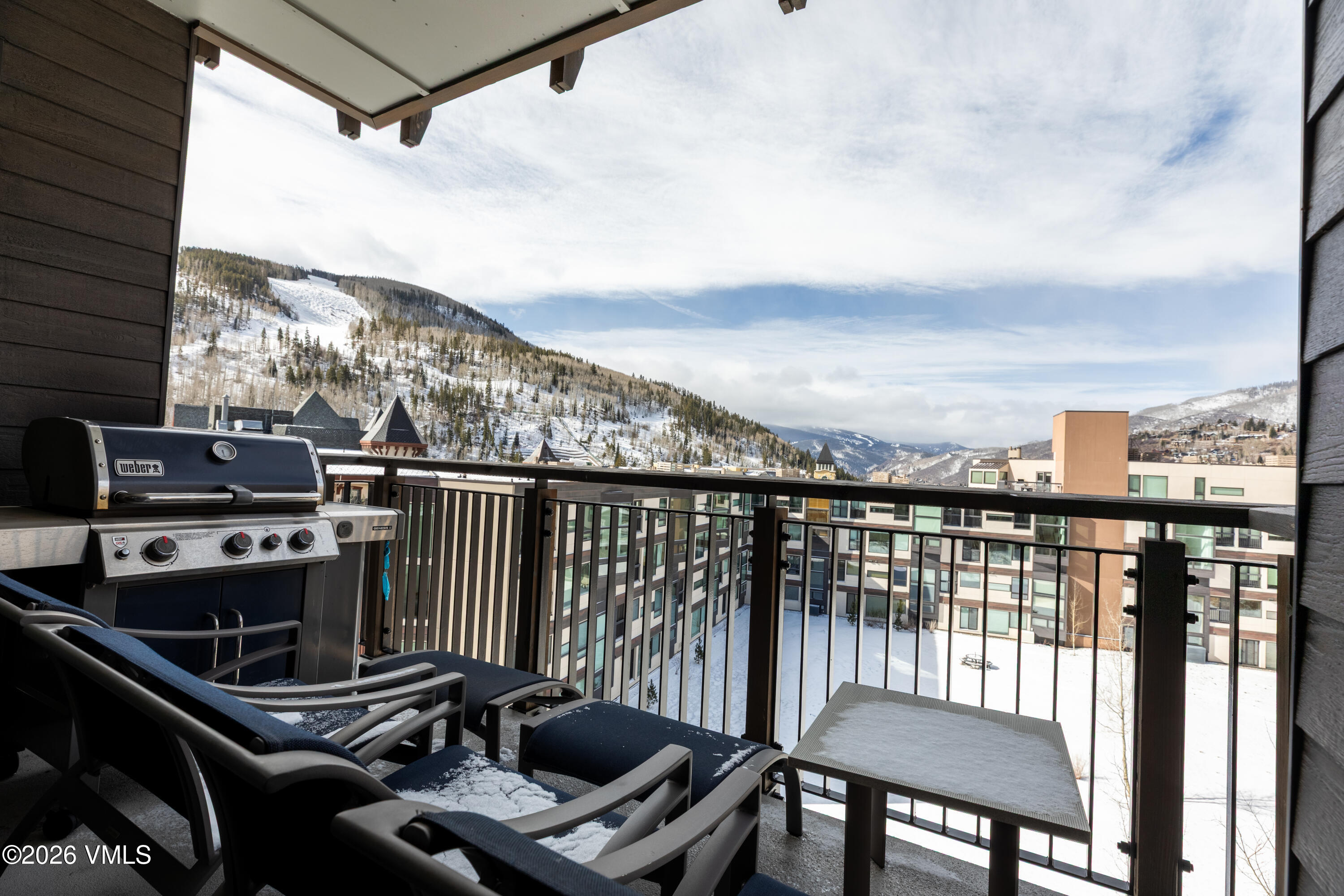 701 W Lionshead Circle W503