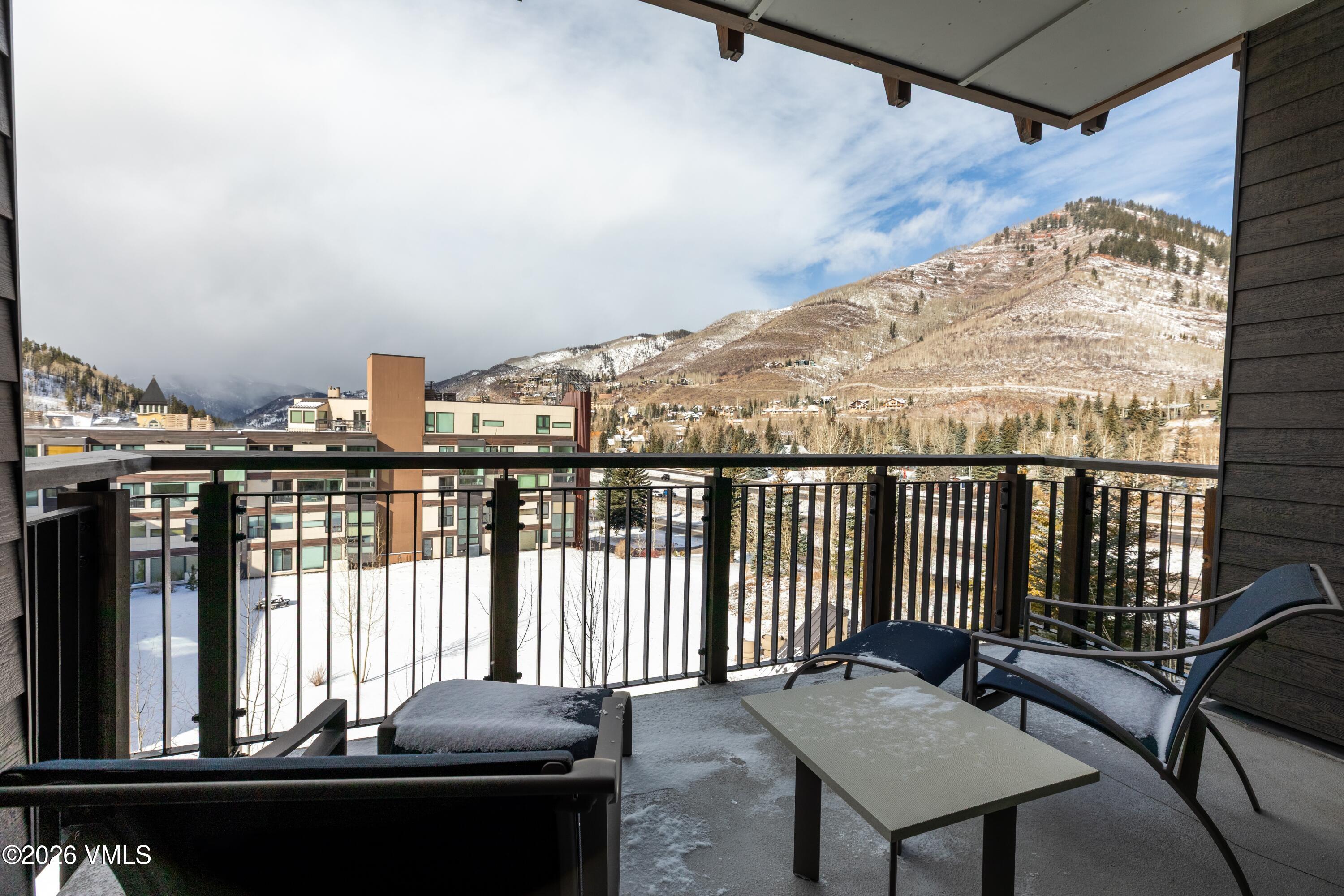 701 W Lionshead Circle W503