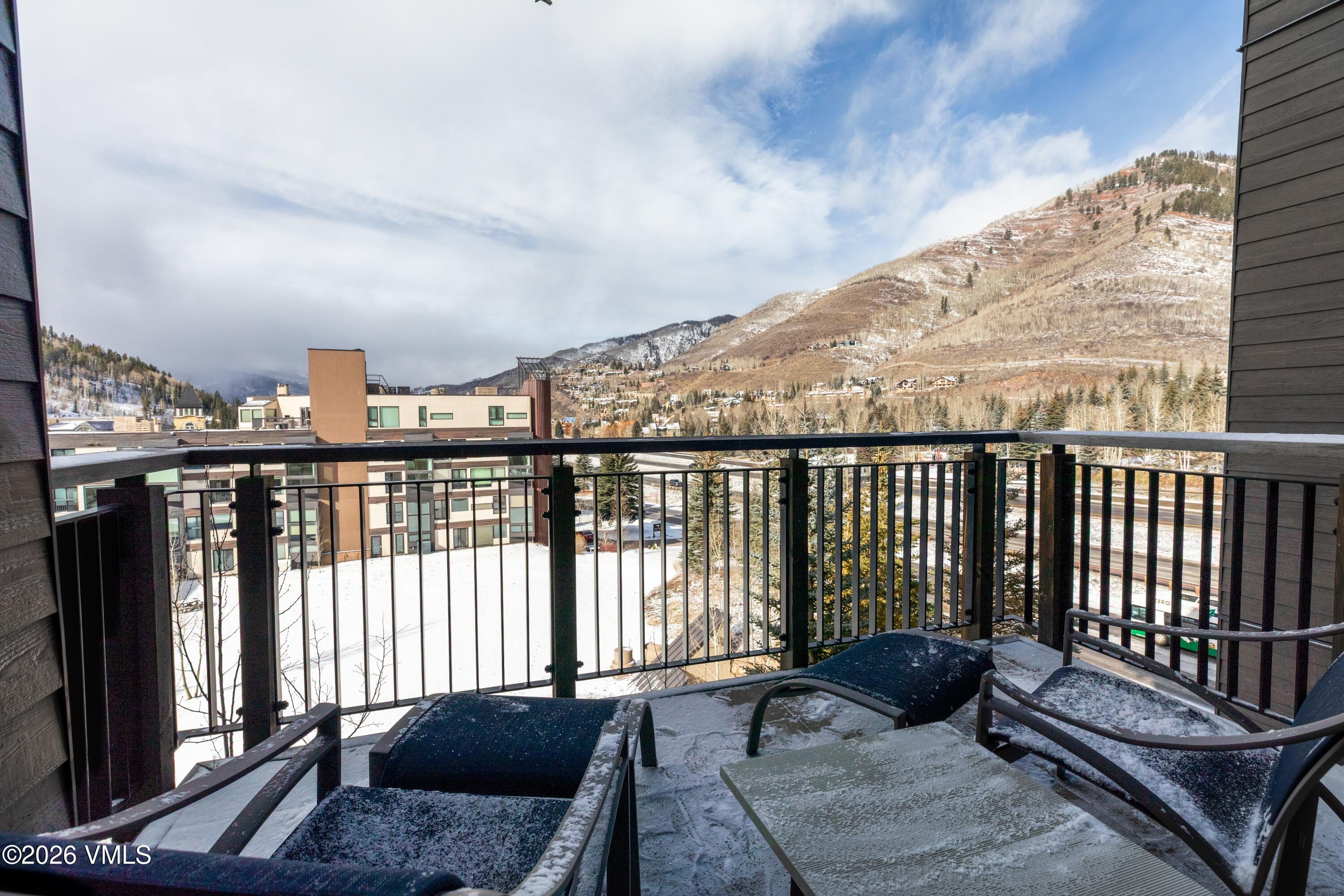 701 W Lionshead Circle W503