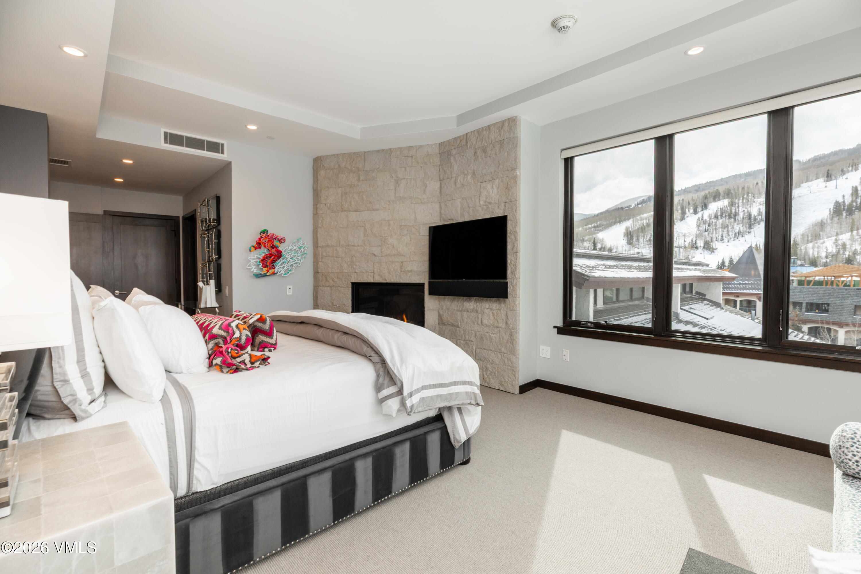 701 W Lionshead Circle W503