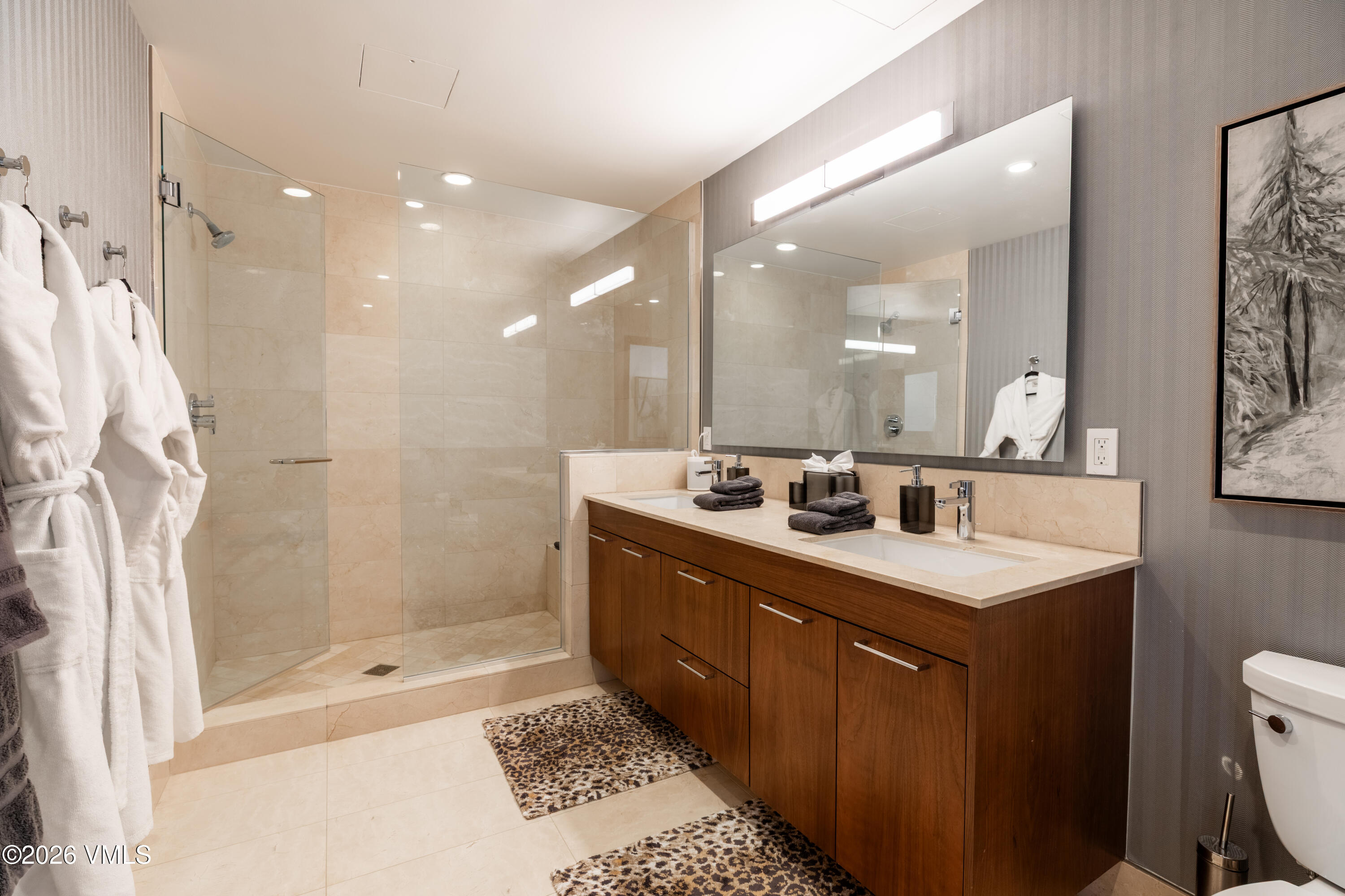 701 W Lionshead Circle W503