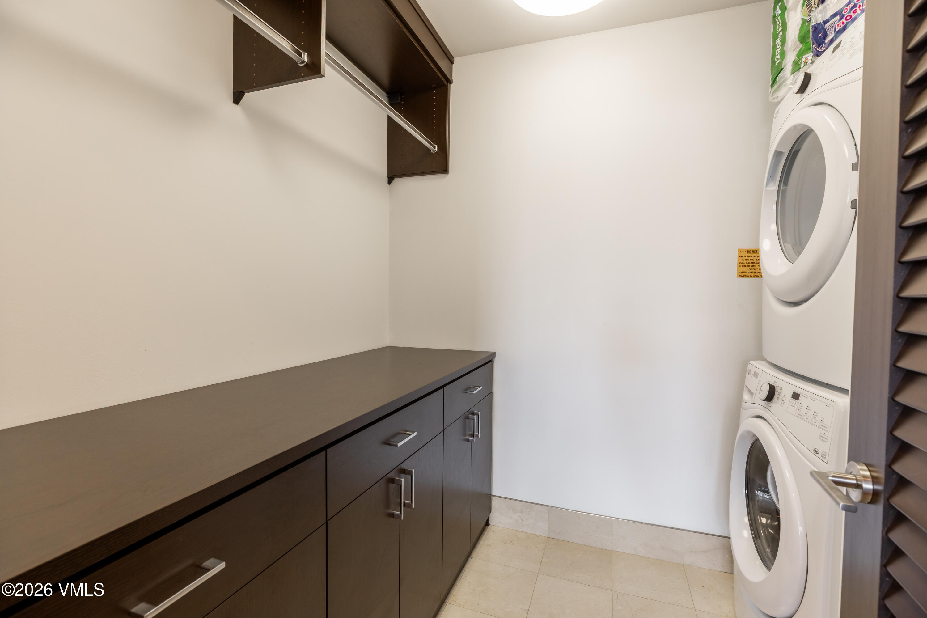 701 W Lionshead Circle W503