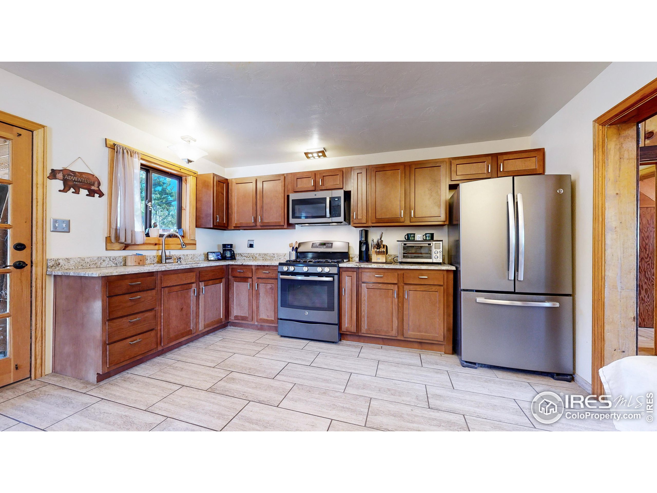 43391 Peak to Peak Hwy