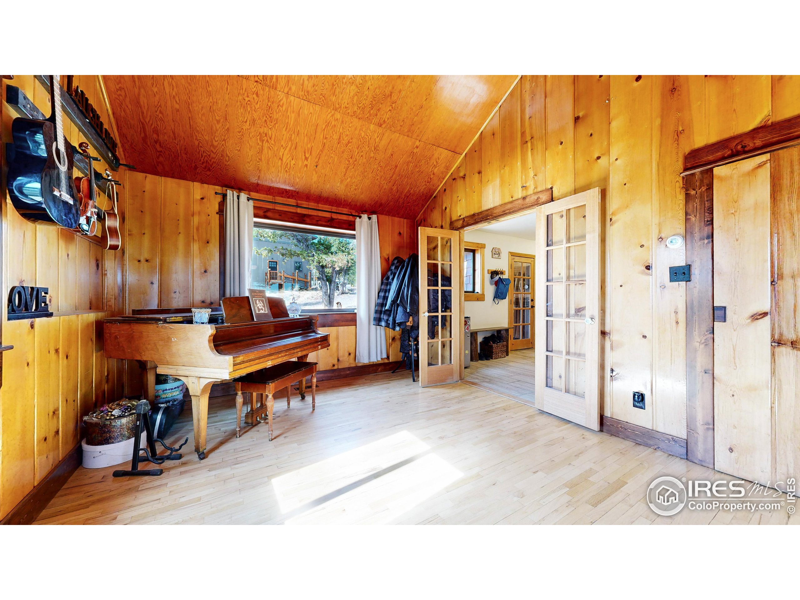 43391 Peak to Peak Hwy