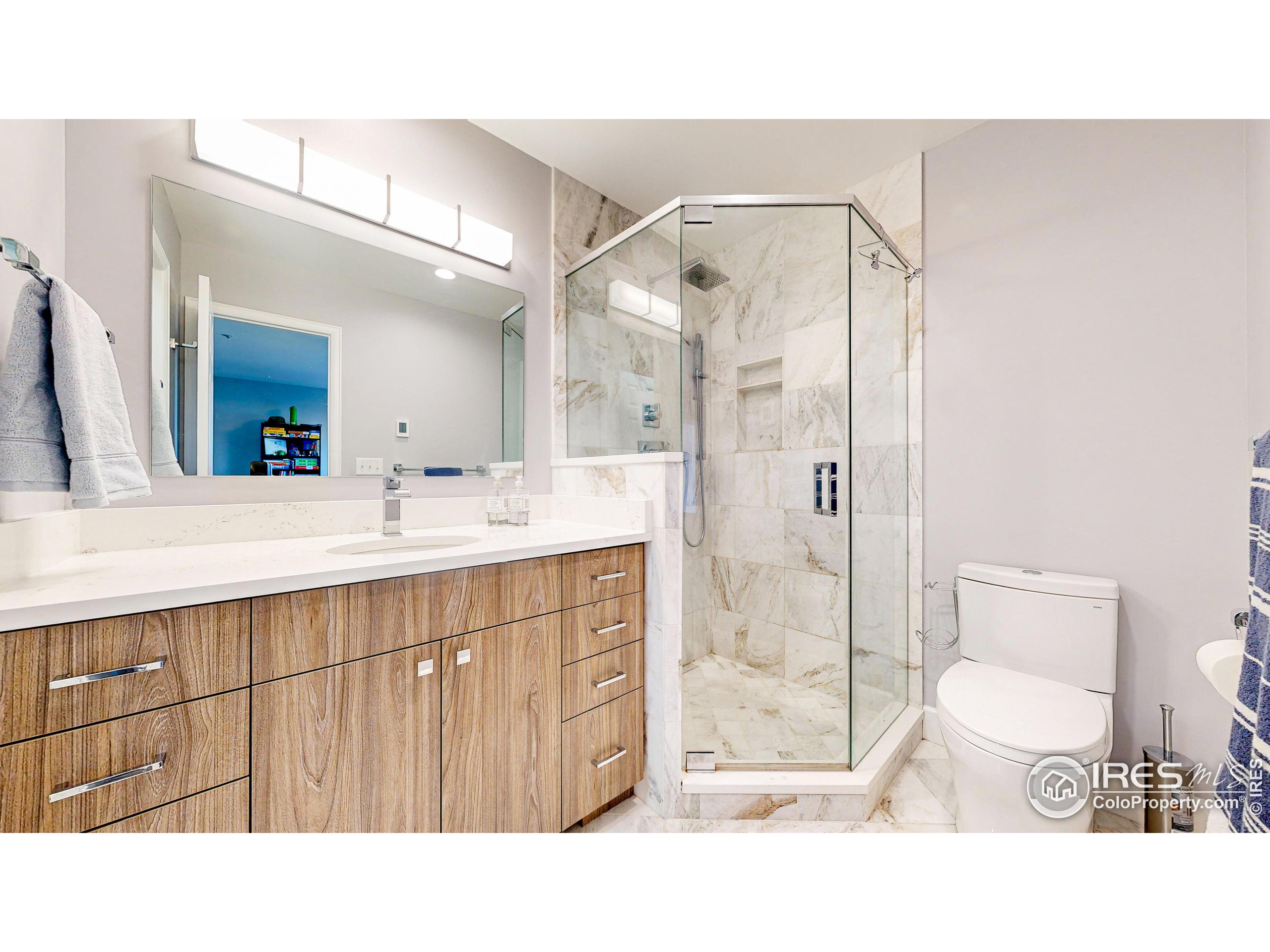 10667 E Goose Haven Dr