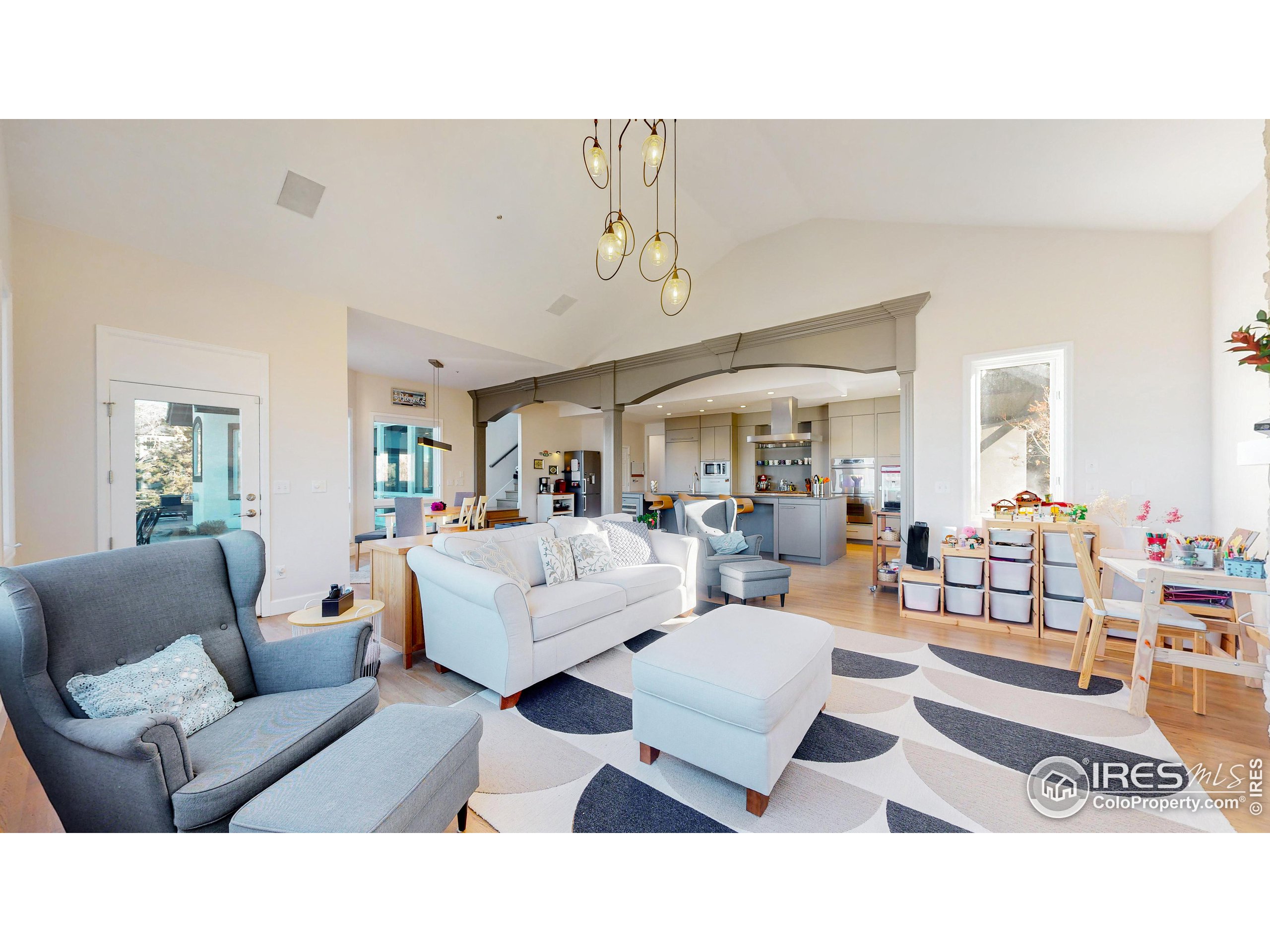 10667 E Goose Haven Dr