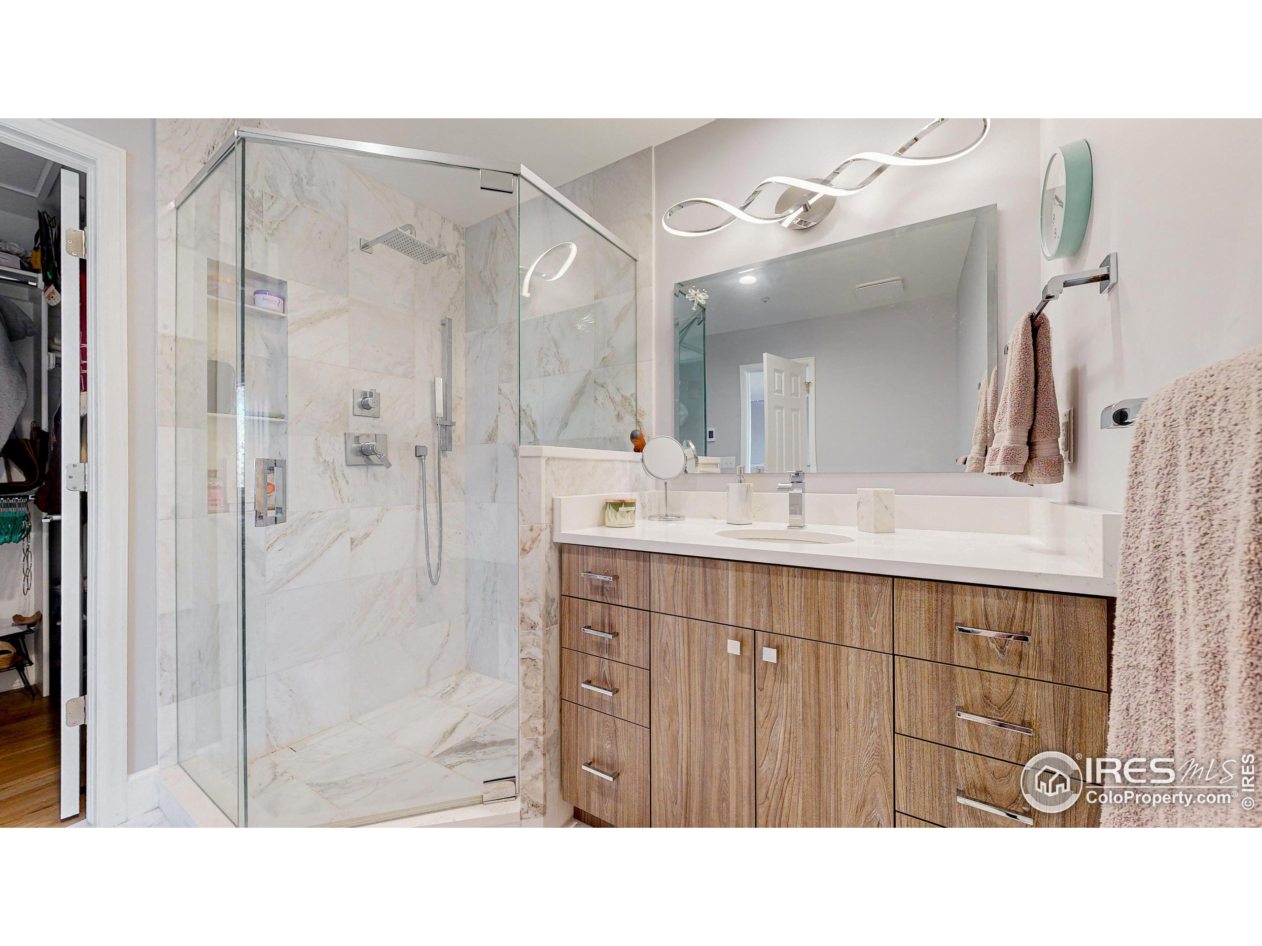 10667 E Goose Haven Dr