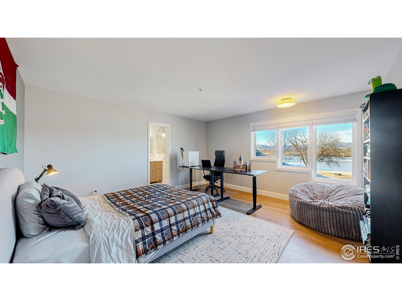 10667 E Goose Haven Dr